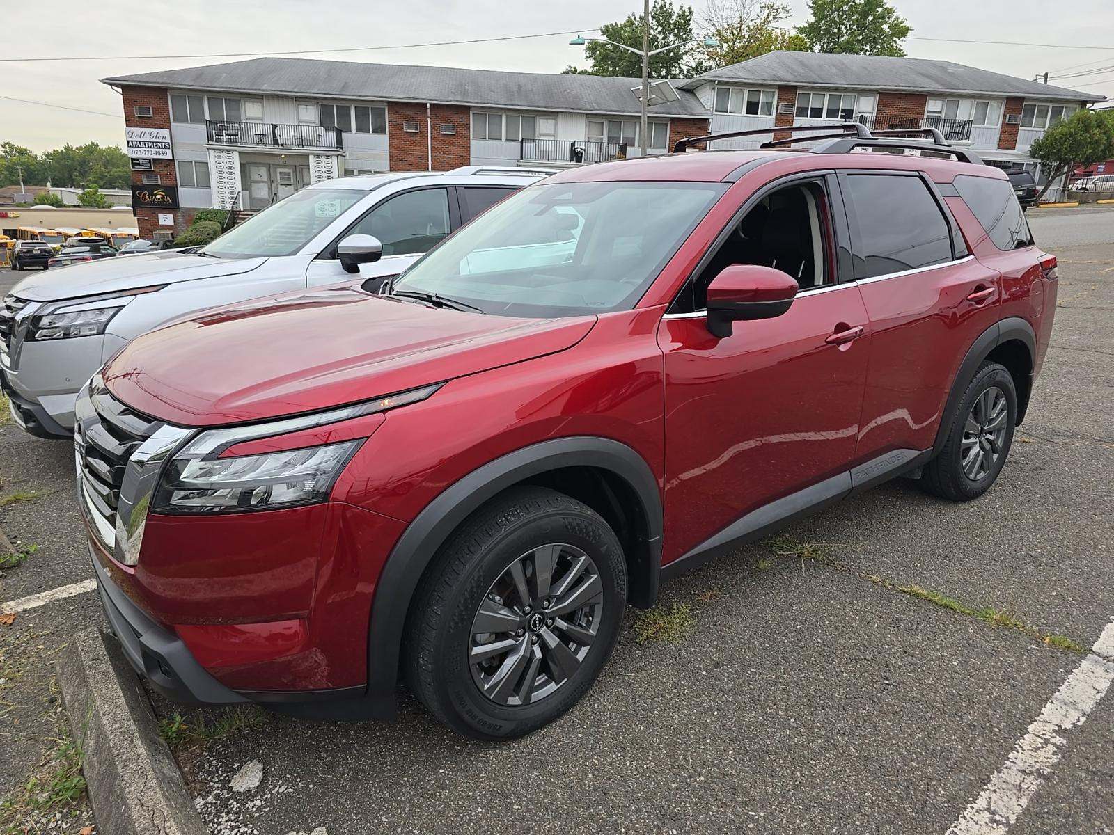 2023 Nissan Pathfinder SV FWD