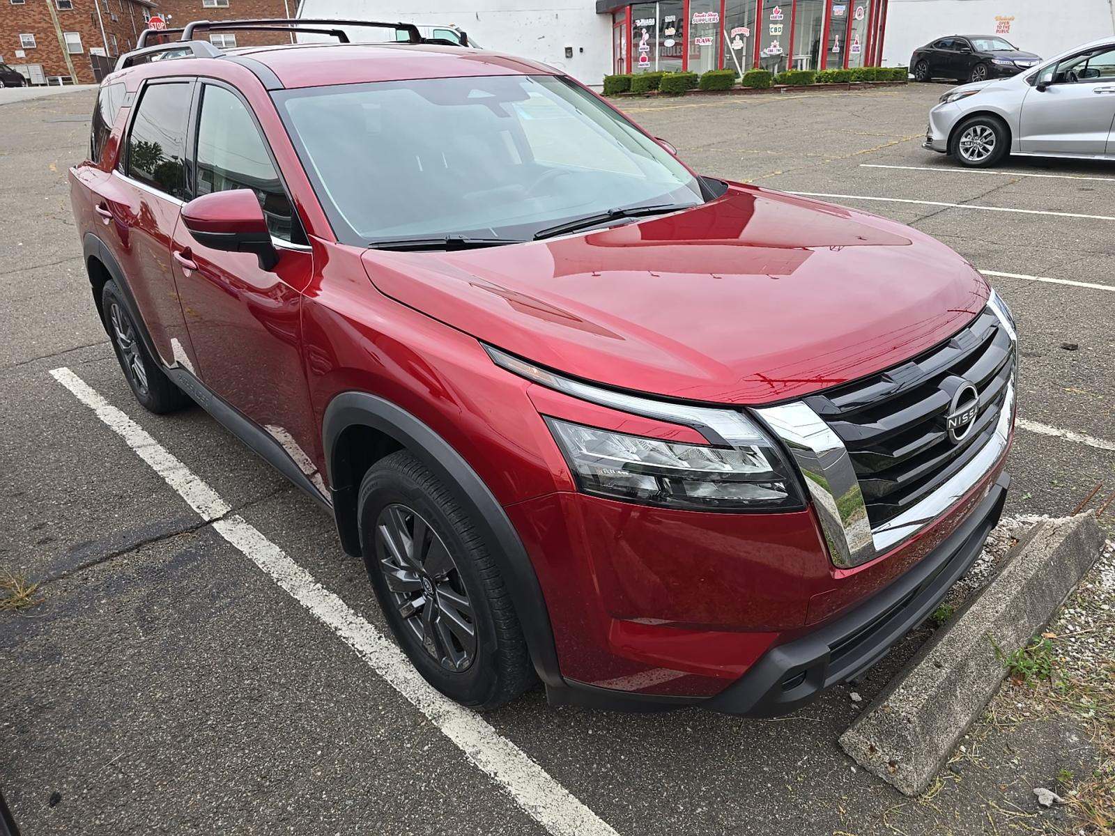 2023 Nissan Pathfinder SV FWD