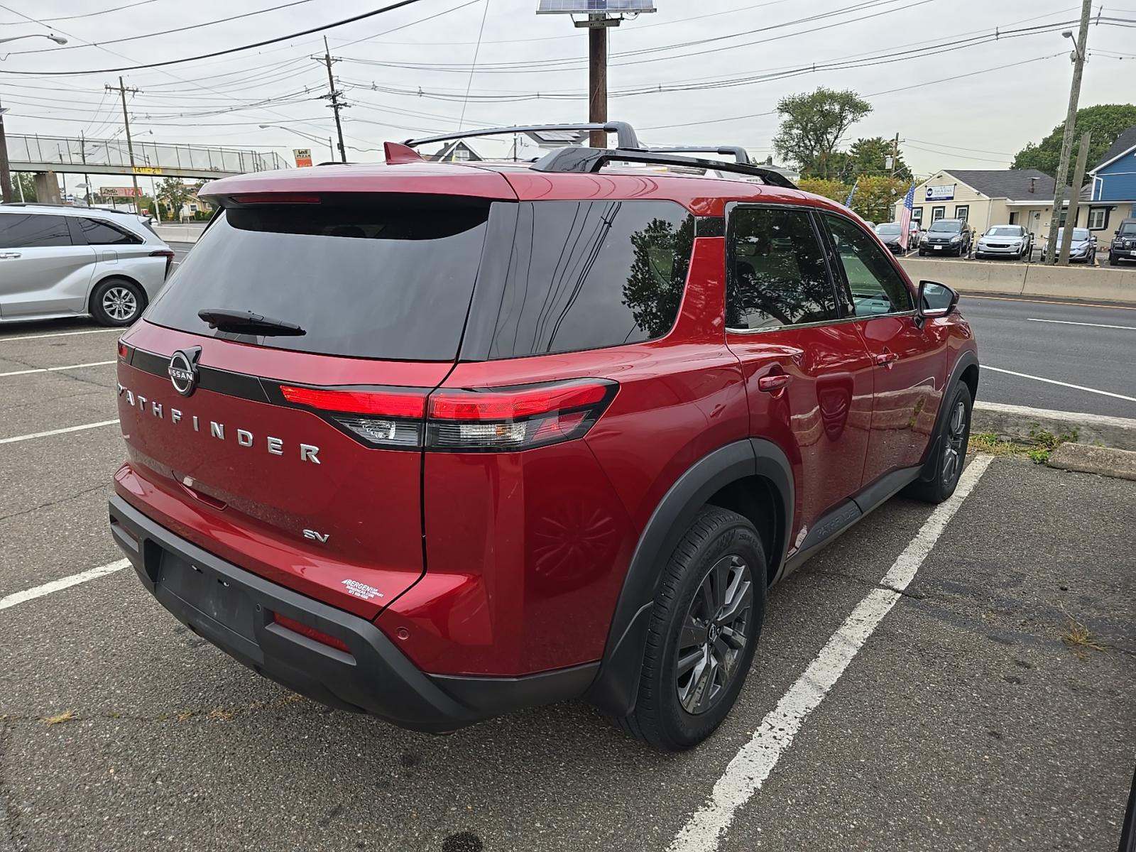 2023 Nissan Pathfinder SV FWD