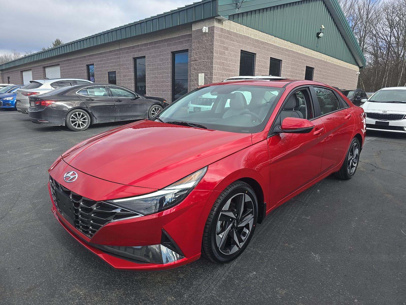 2022 Hyundai Elantra Limited FWD