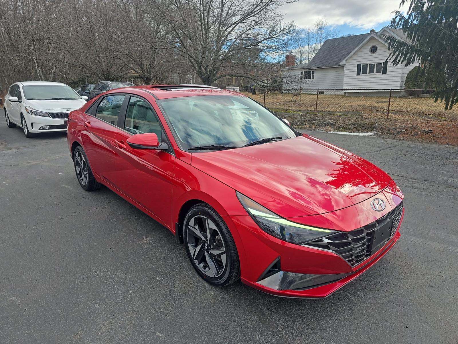 2022 Hyundai Elantra Limited FWD