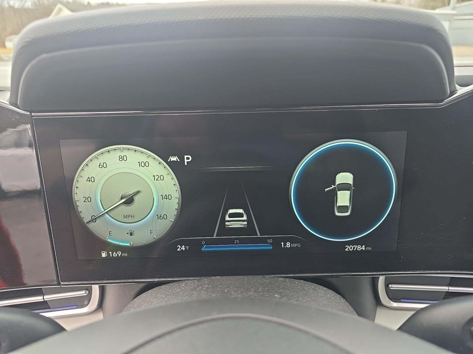 2022 Hyundai Elantra Limited FWD