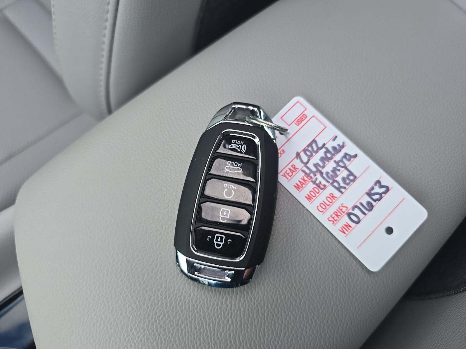 2022 Hyundai Elantra Limited FWD