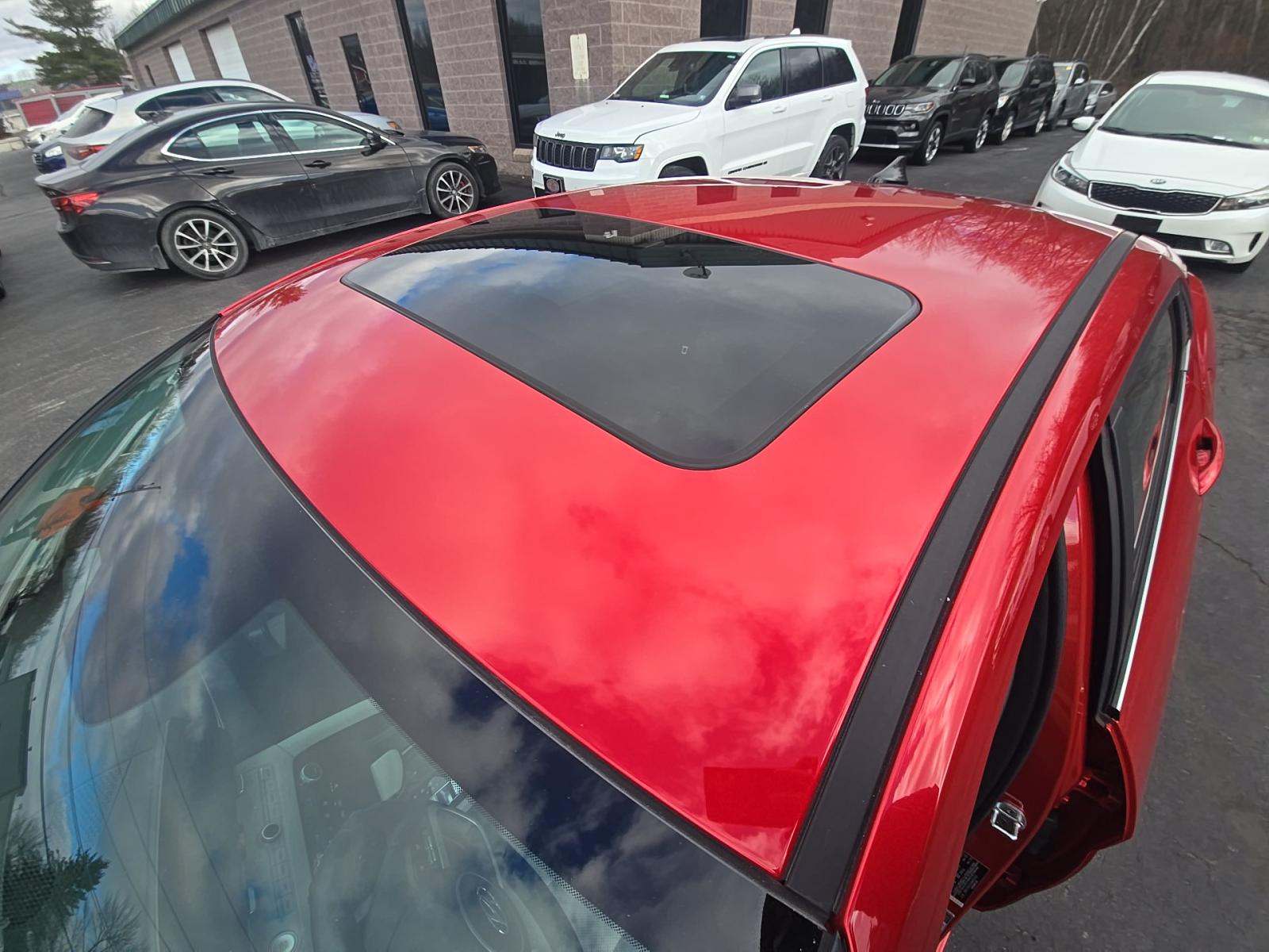 2022 Hyundai Elantra Limited FWD