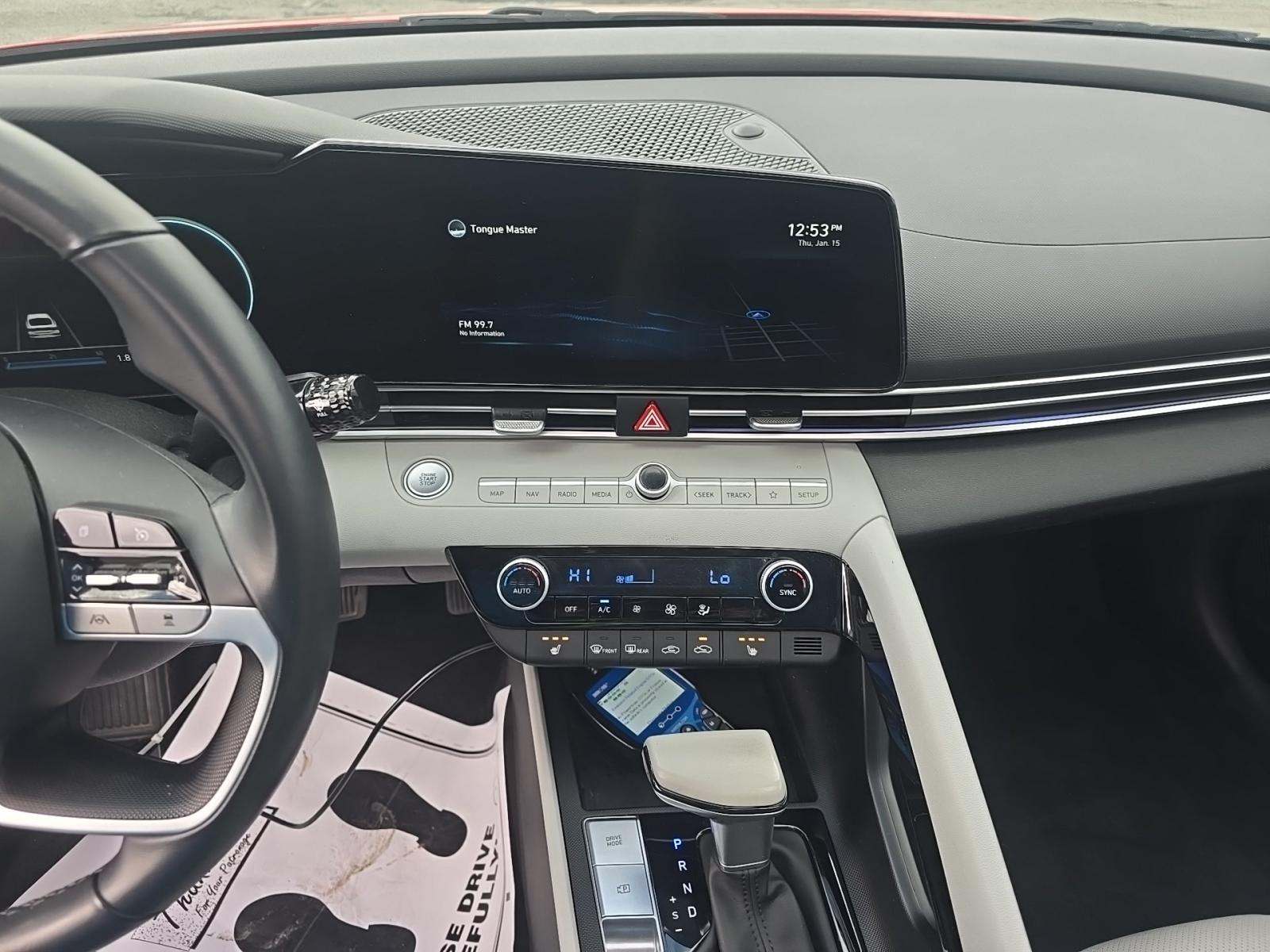 2022 Hyundai Elantra Limited FWD