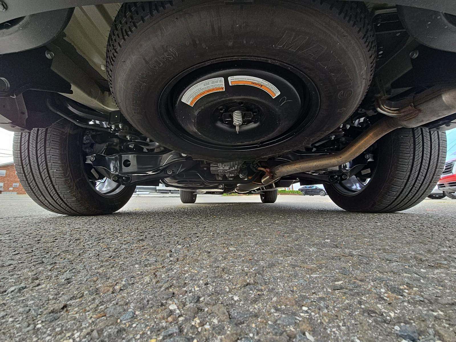 2025 Nissan Pathfinder SL AWD