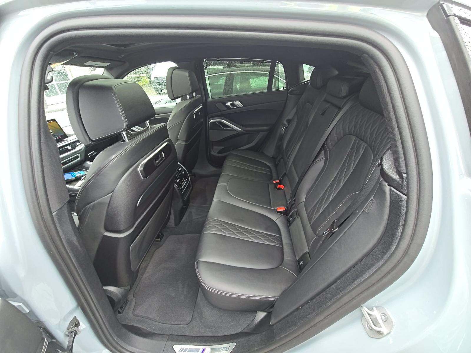 2024 BMW X6 M60i xDrive AWD