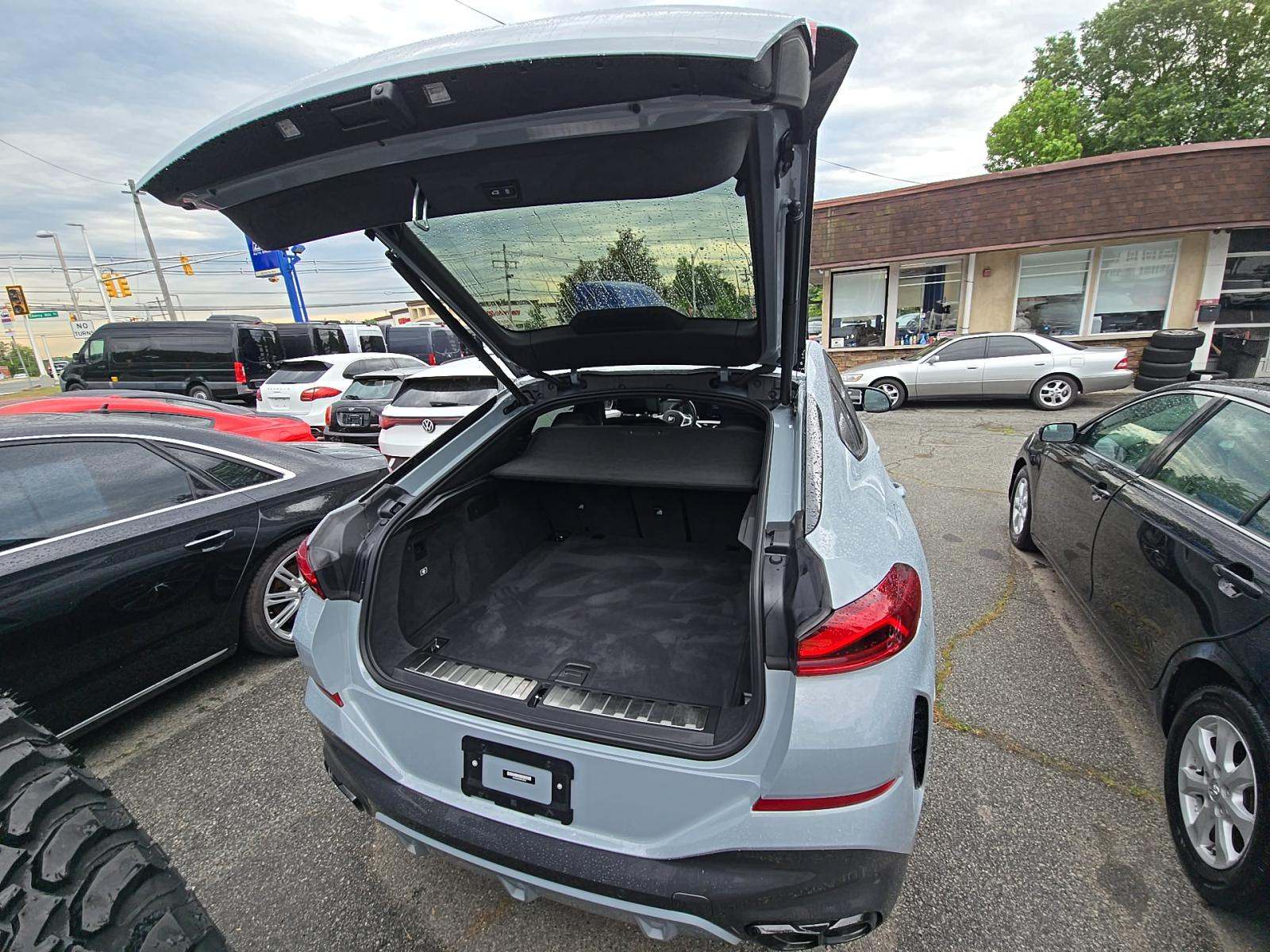 2024 BMW X6 M60i xDrive AWD
