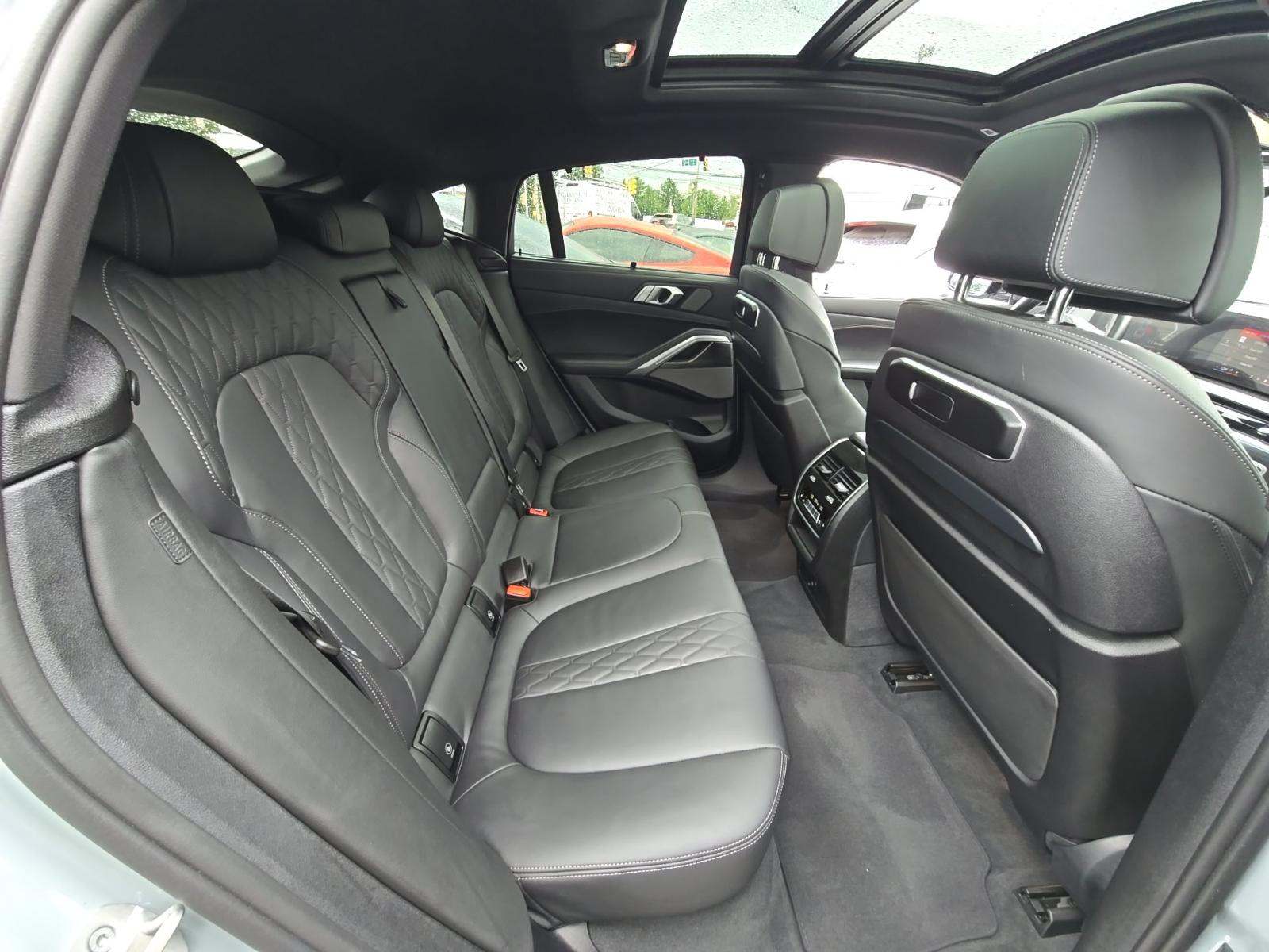 2024 BMW X6 M60i xDrive AWD