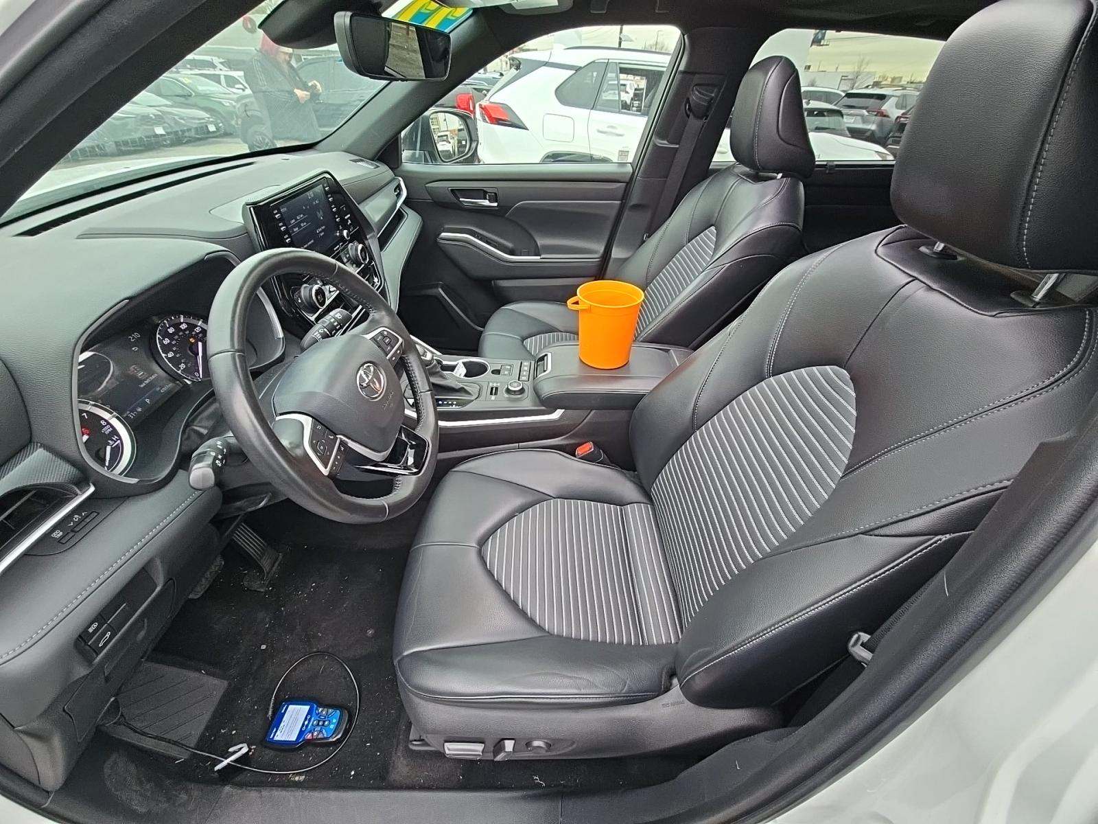 2022 Toyota Highlander XSE AWD