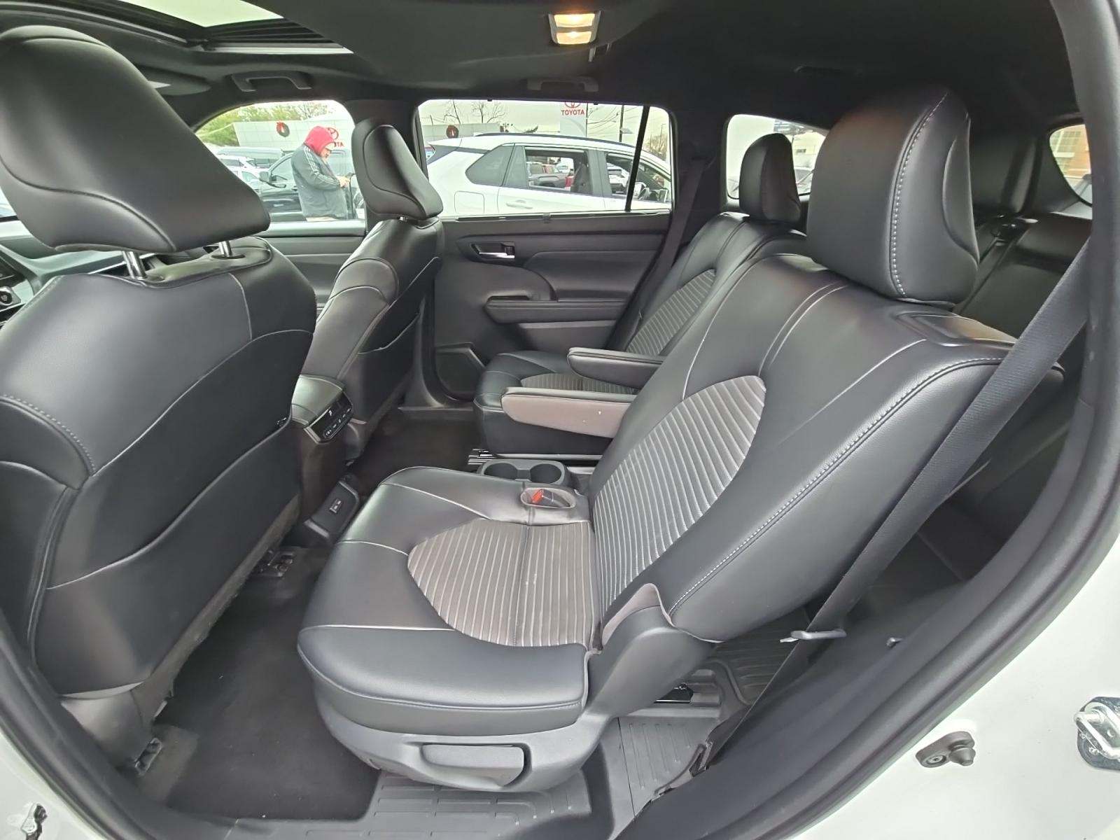 2022 Toyota Highlander XSE AWD