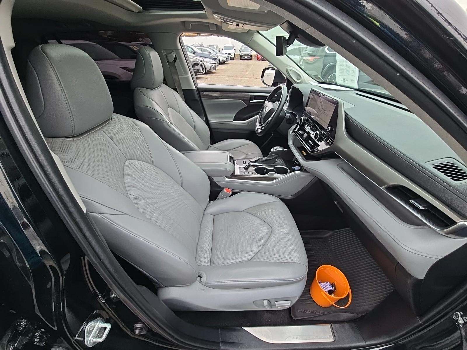 2023 Toyota Highlander Hybrid Limited AWD