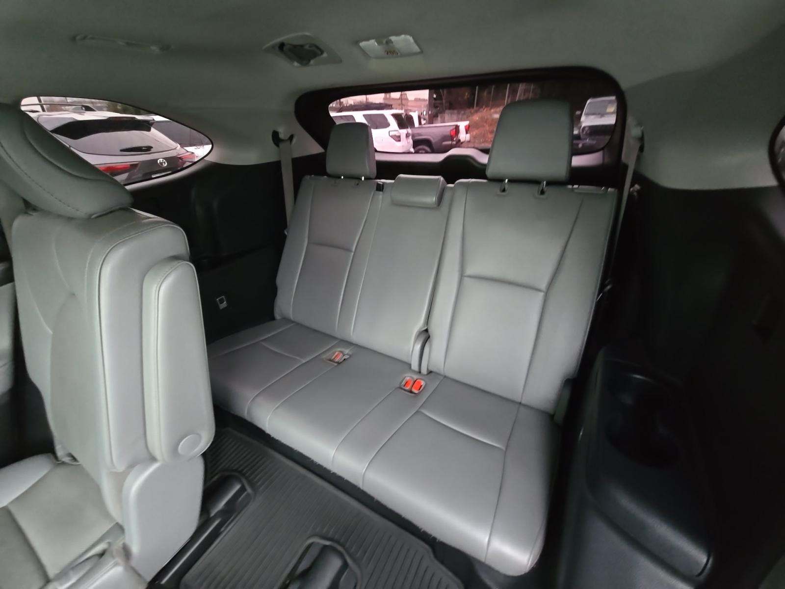 2023 Toyota Highlander Hybrid Limited AWD