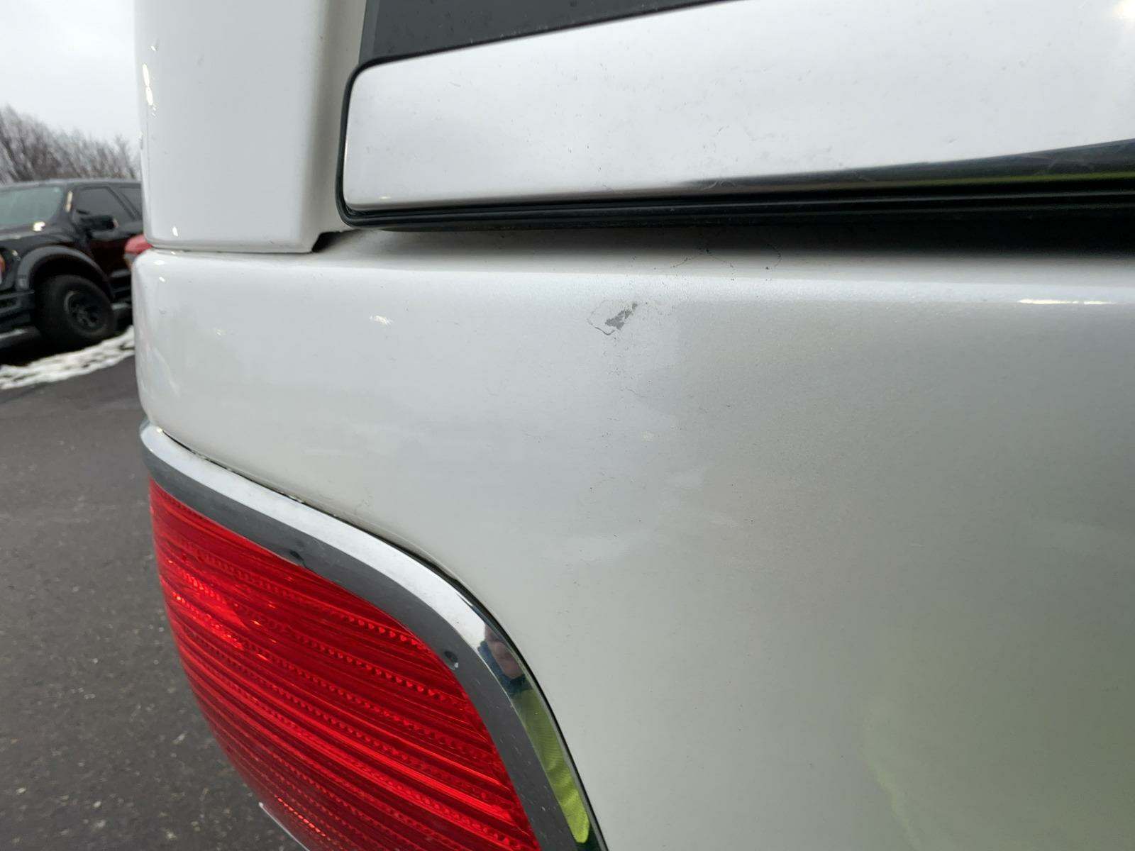 2010 Lincoln Navigator 4D SUV AWD