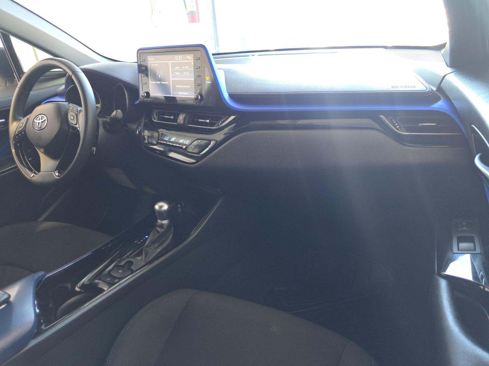 2020 Toyota C-HR XLE FWD