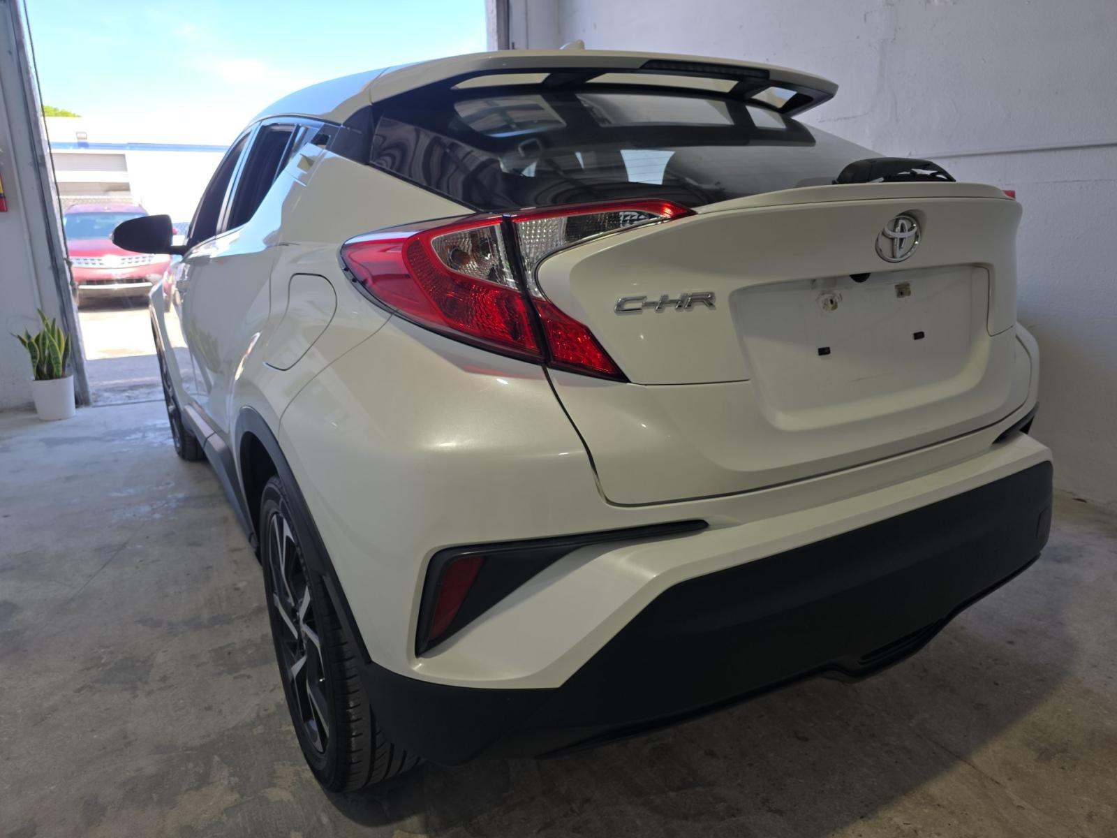 2020 Toyota C-HR XLE FWD