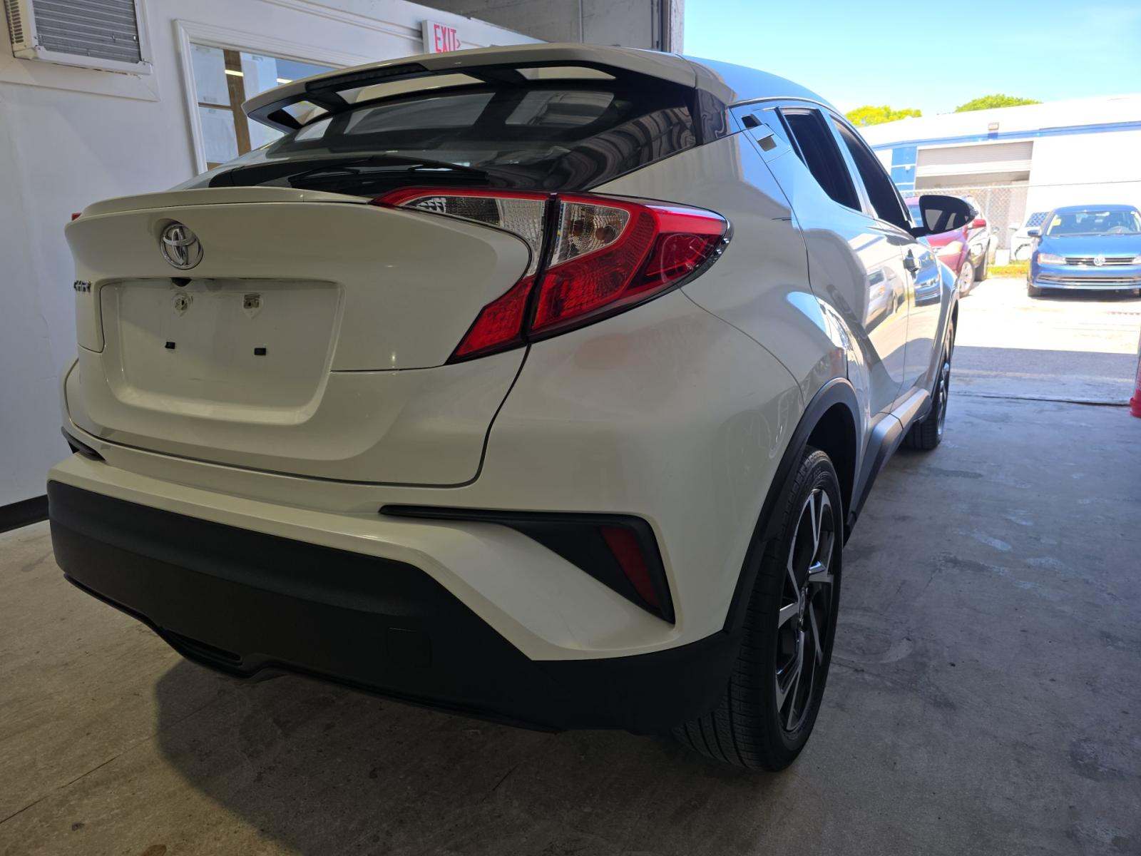 2020 Toyota C-HR XLE FWD