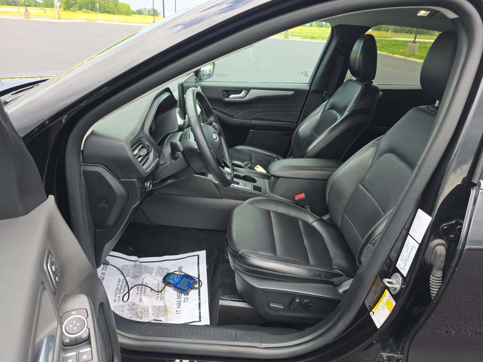 2025 Ford Escape Platinum AWD