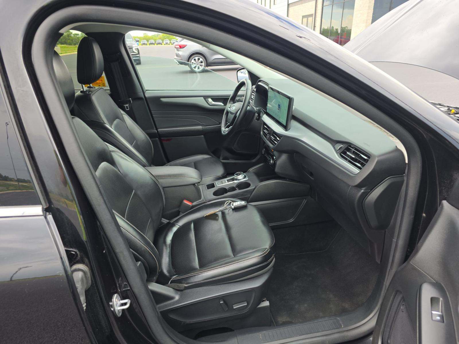 2025 Ford Escape Platinum AWD