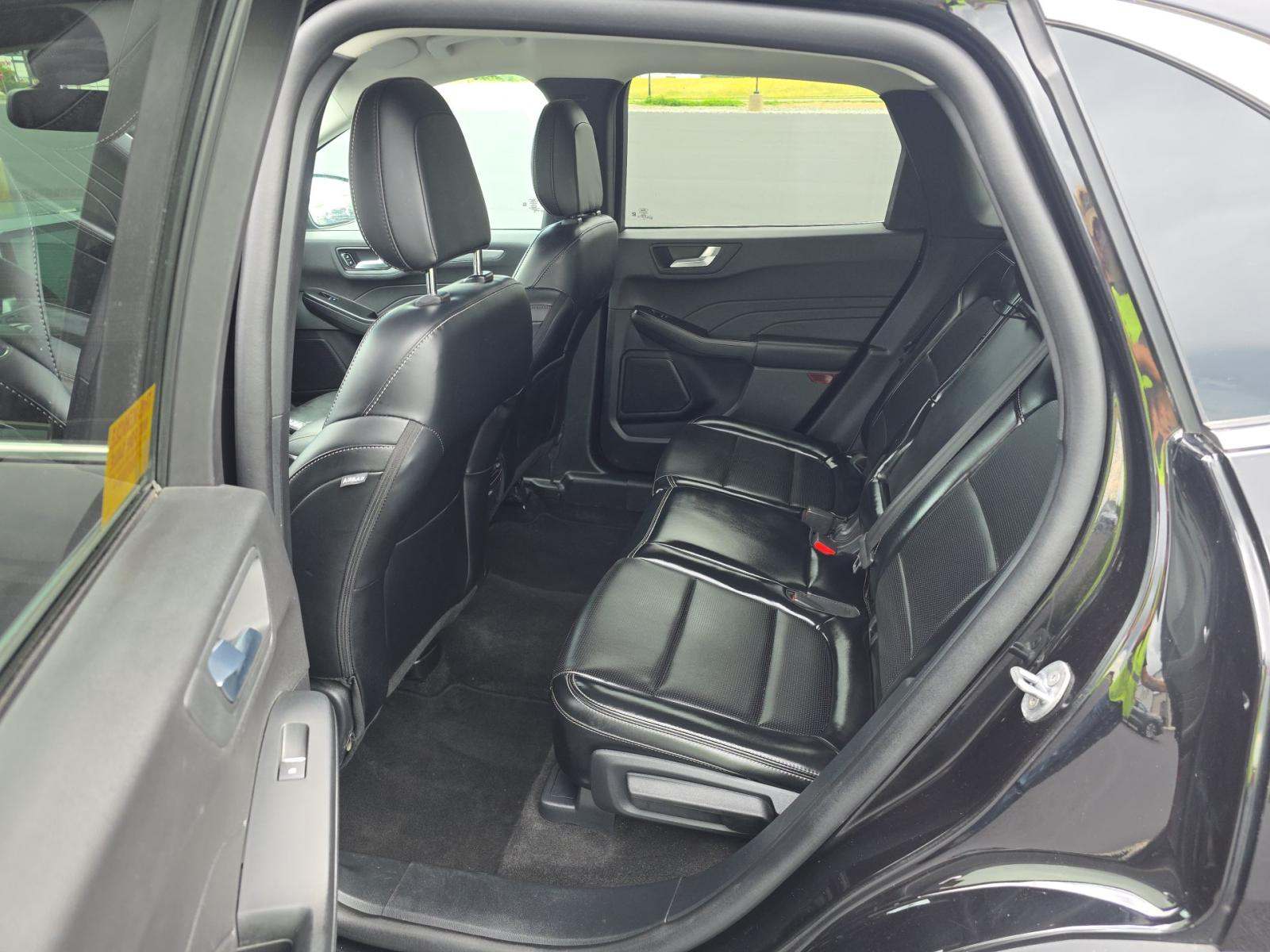 2025 Ford Escape Platinum AWD