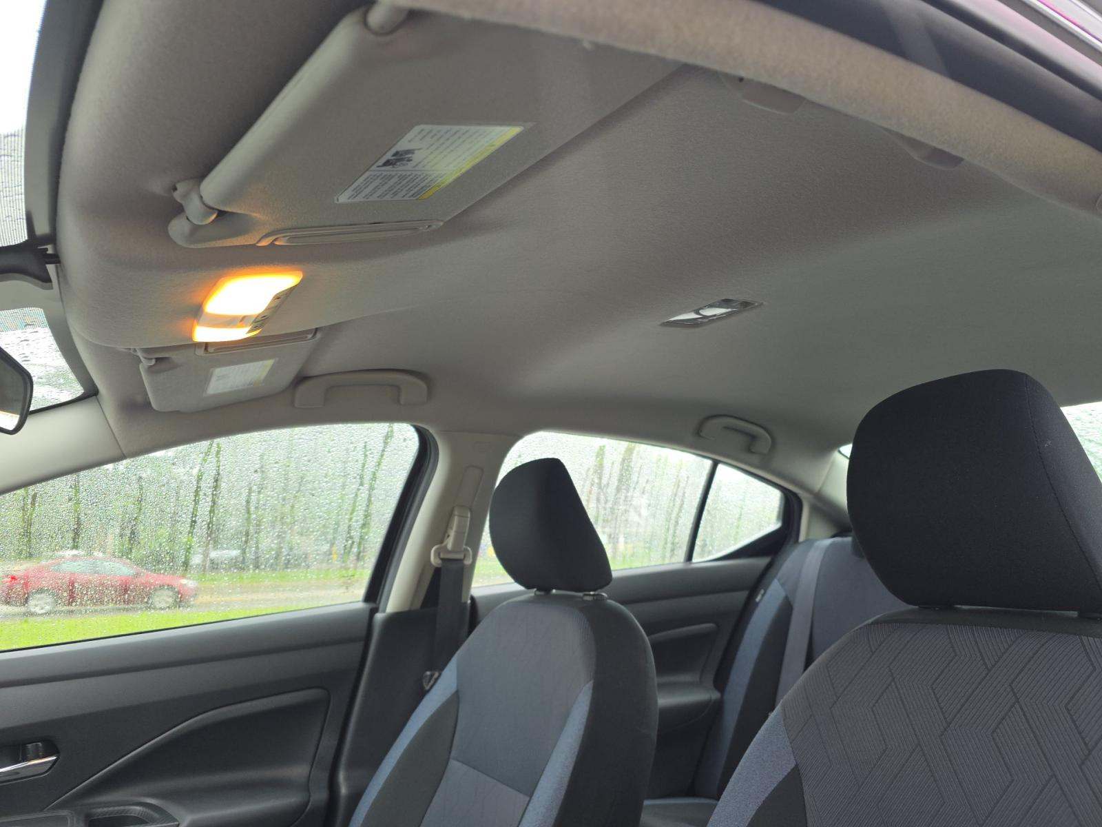 NISSAN VERSA - 7