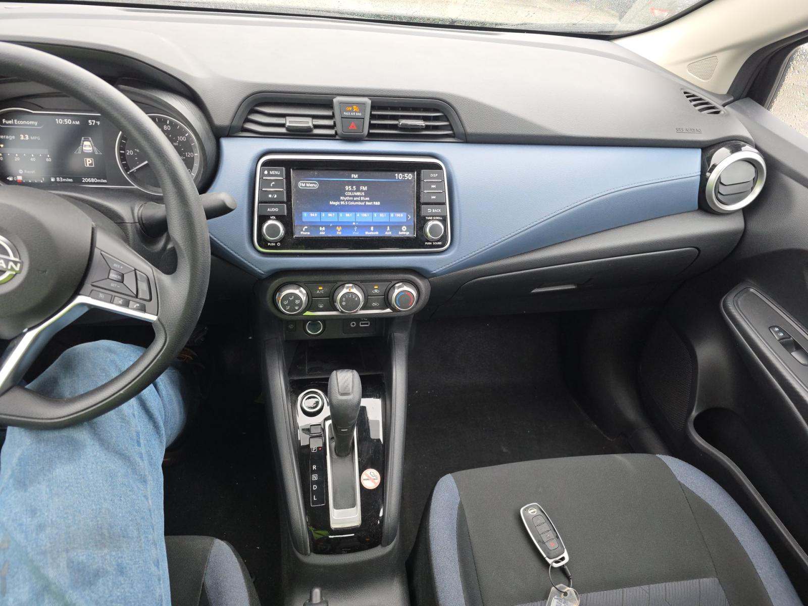 NISSAN VERSA - 6