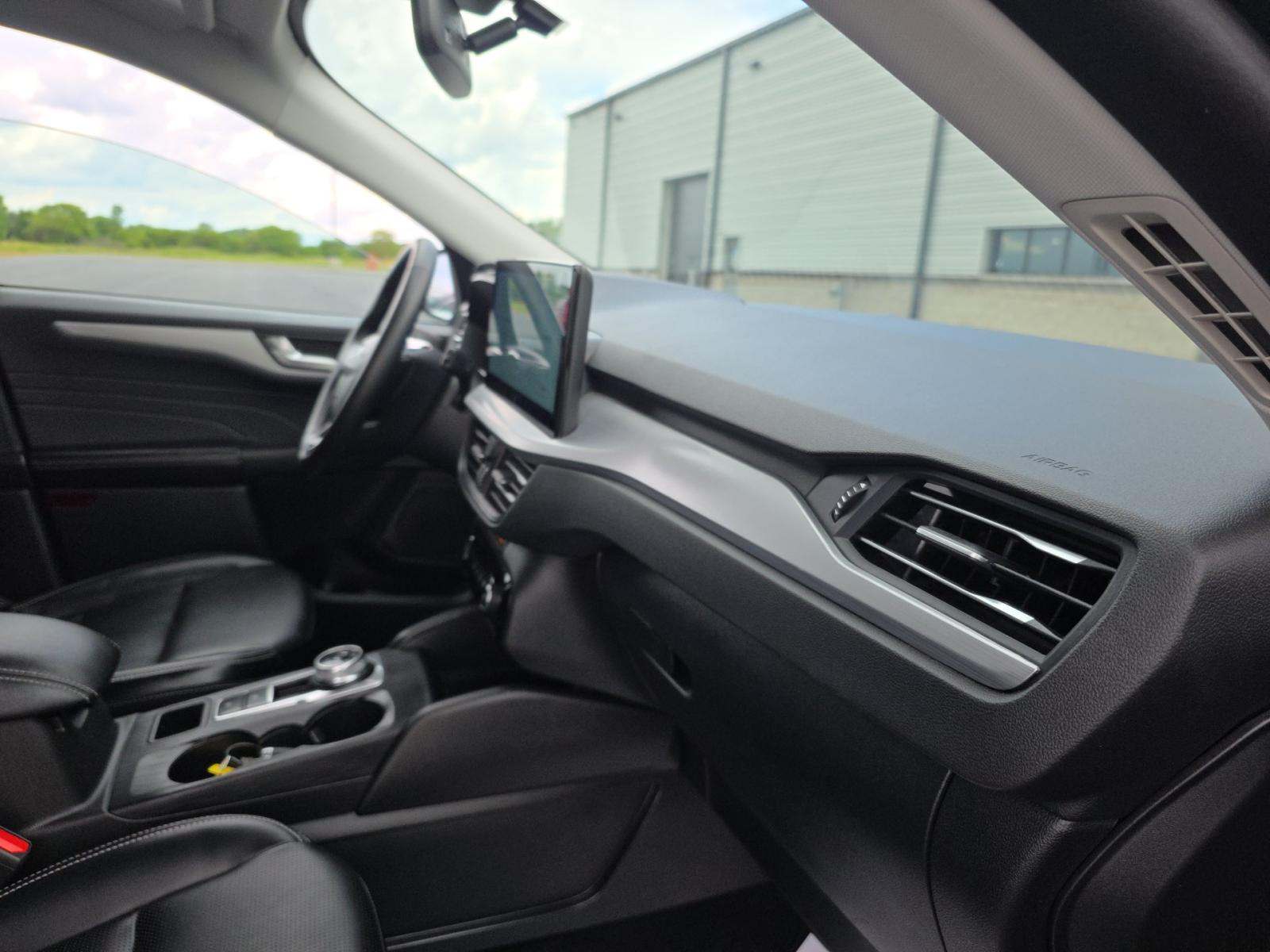 2025 Ford Escape Platinum AWD