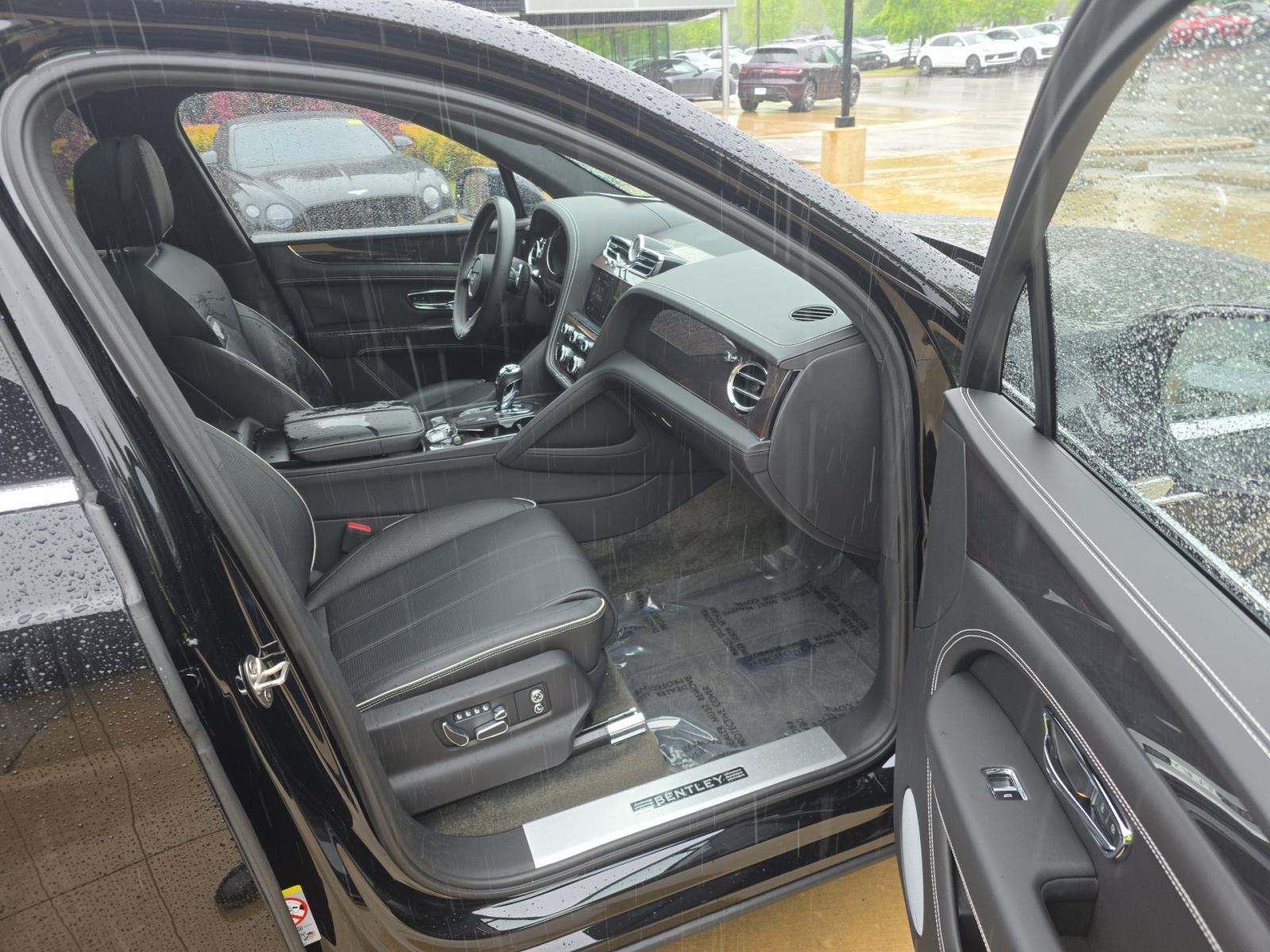 2022 Bentley Bentayga V8 AWD
