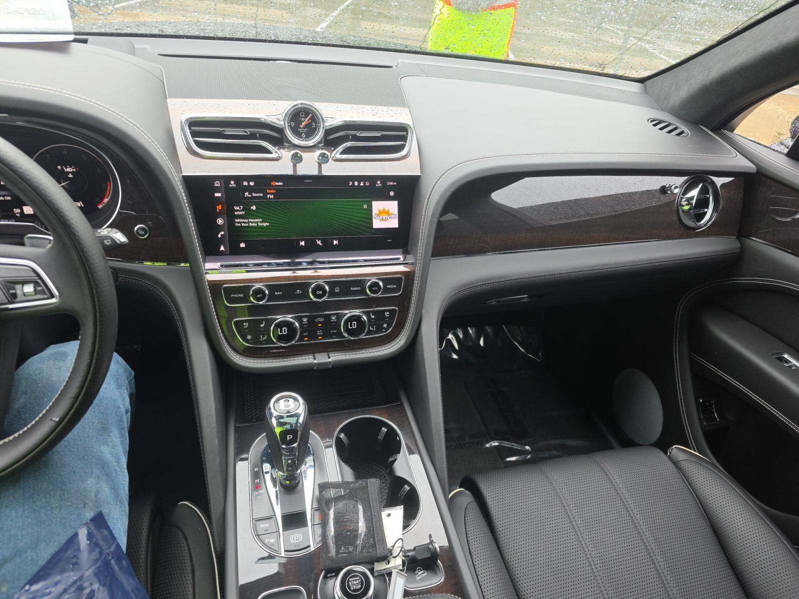 2022 Bentley Bentayga V8 AWD