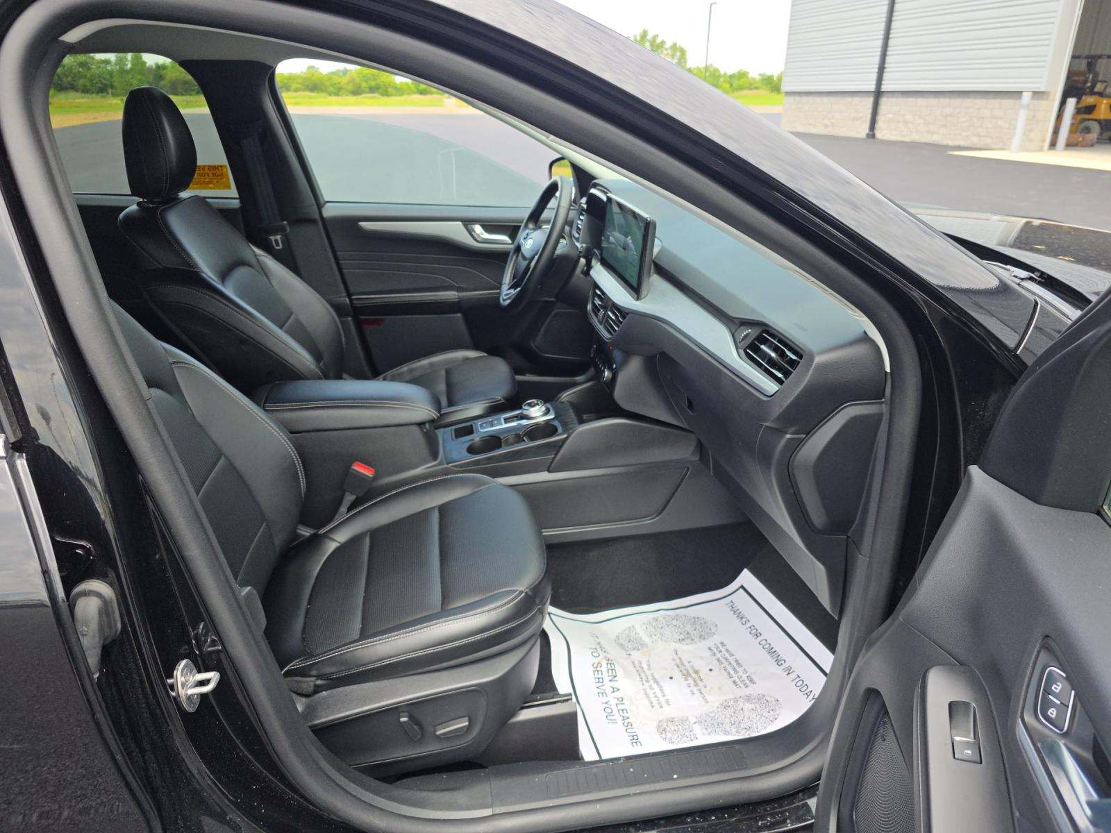 2025 Ford Escape Platinum AWD