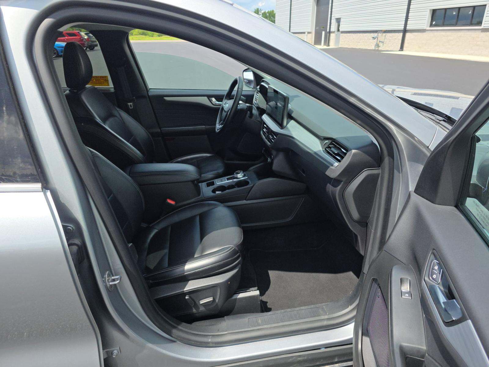 2024 Ford Escape Platinum AWD