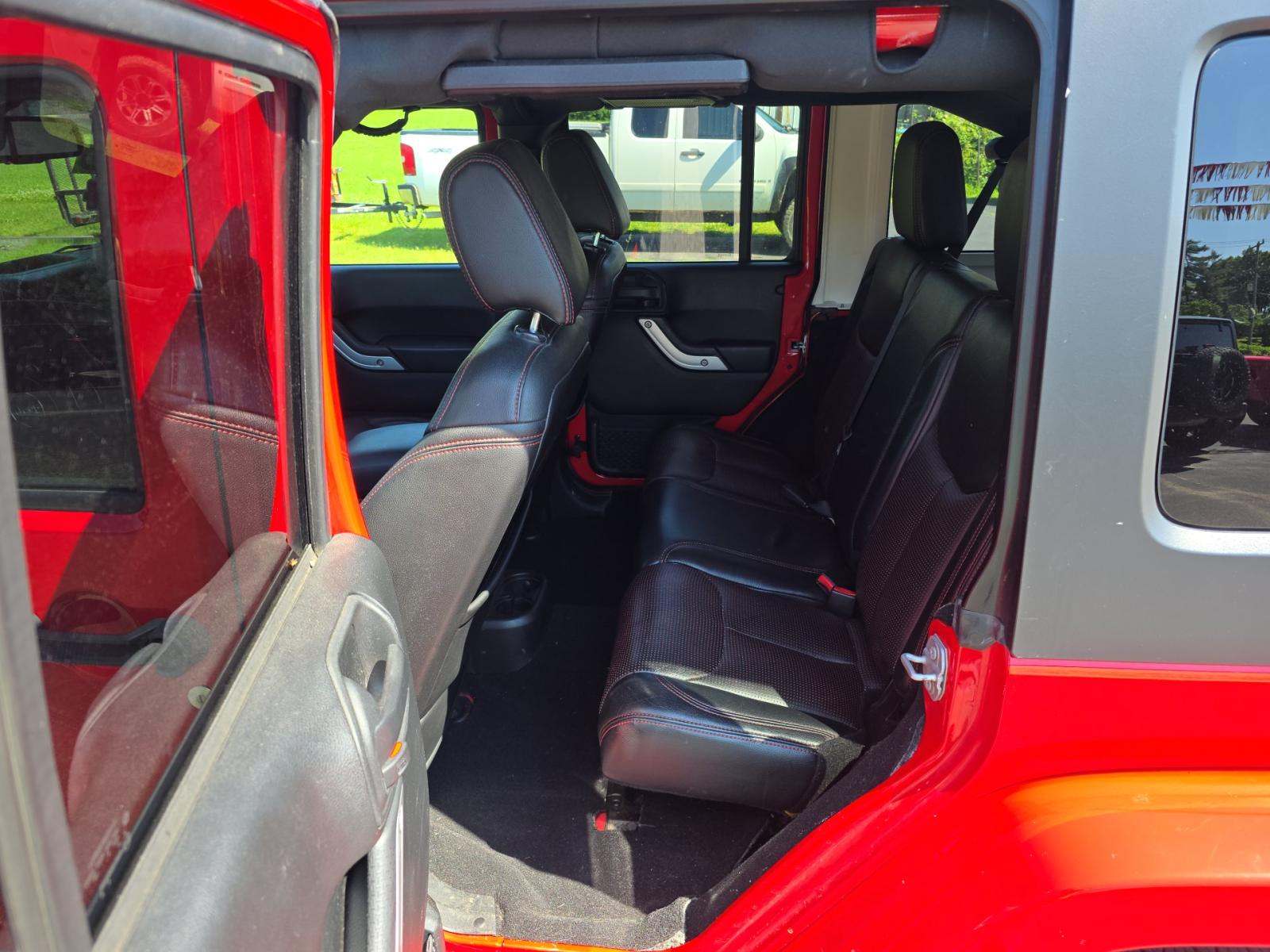 2017 Jeep Wrangler Unlimited Sahara AWD