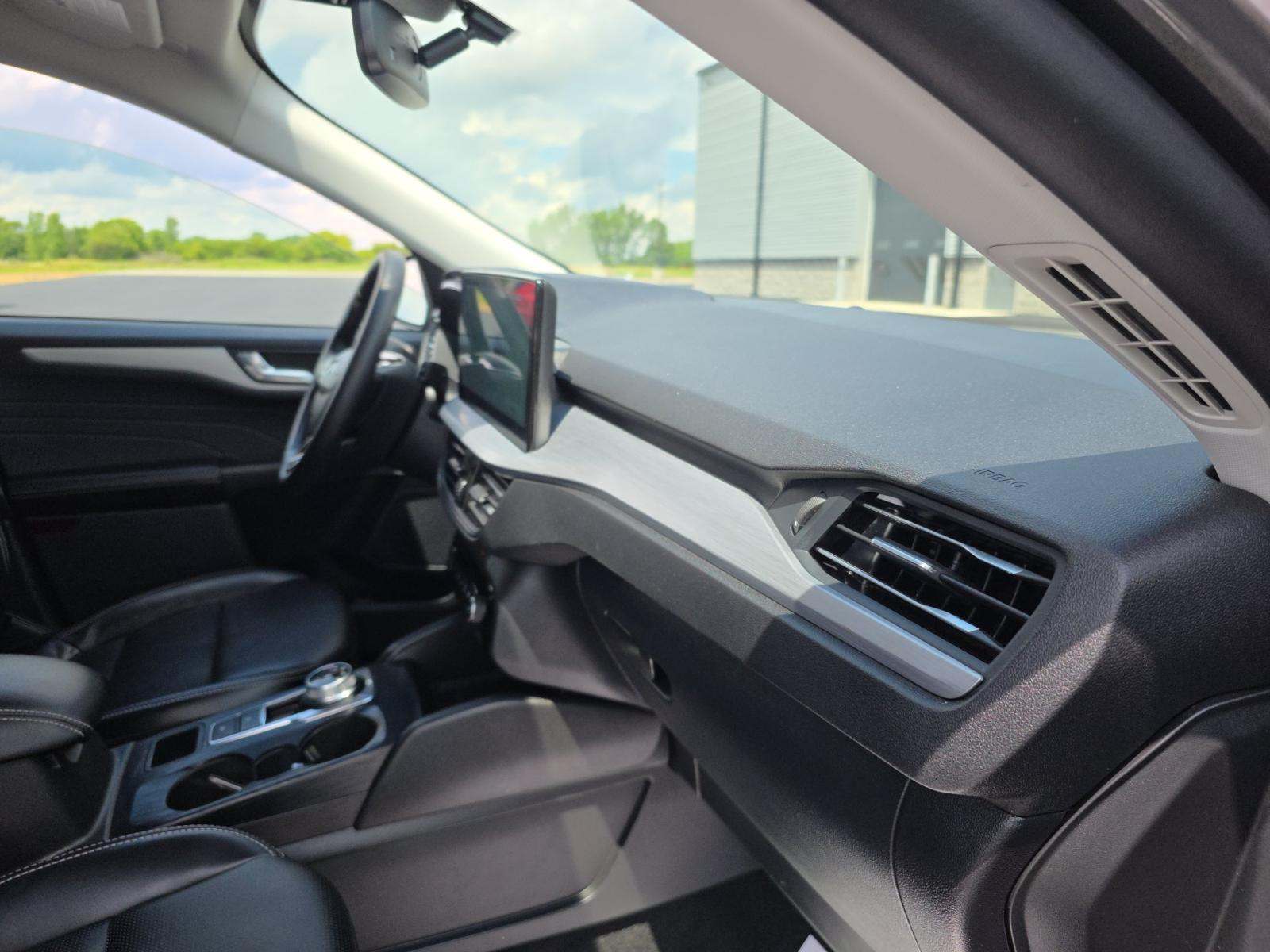 2025 Ford Escape Platinum AWD