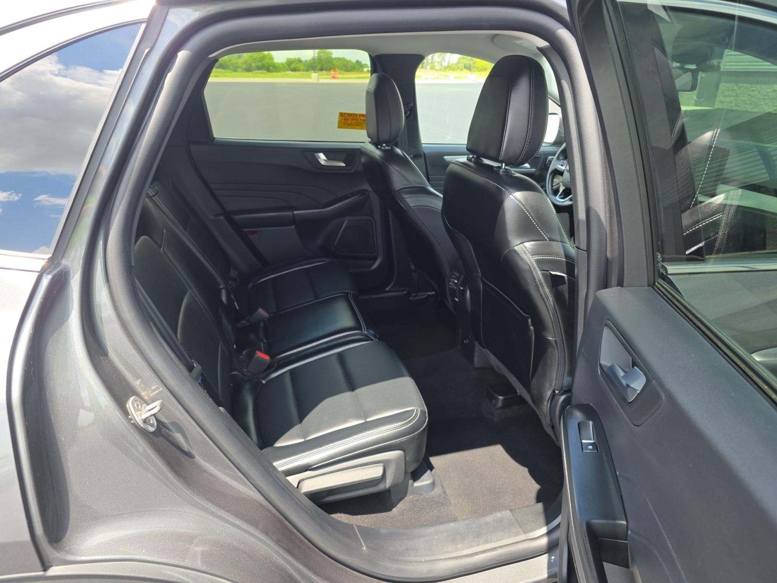 2025 Ford Escape Platinum AWD