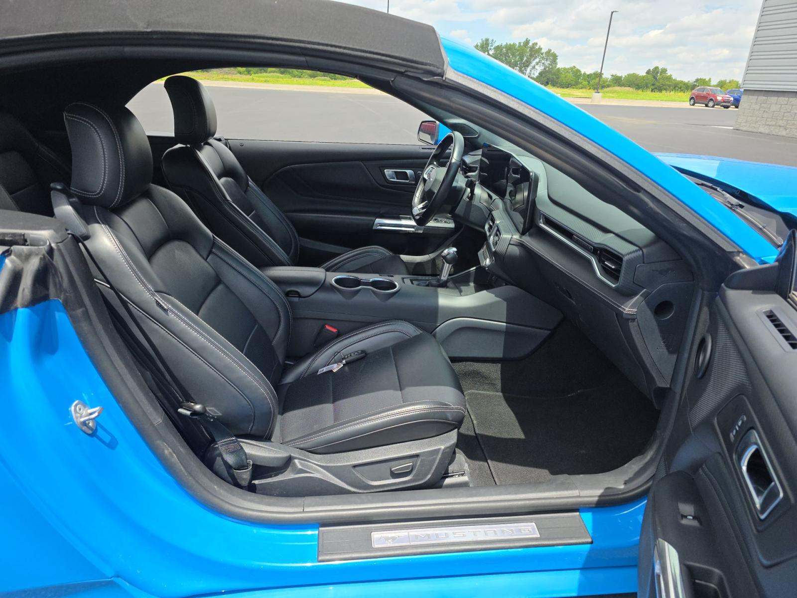 2025 Ford Mustang EcoBoost Premium RWD