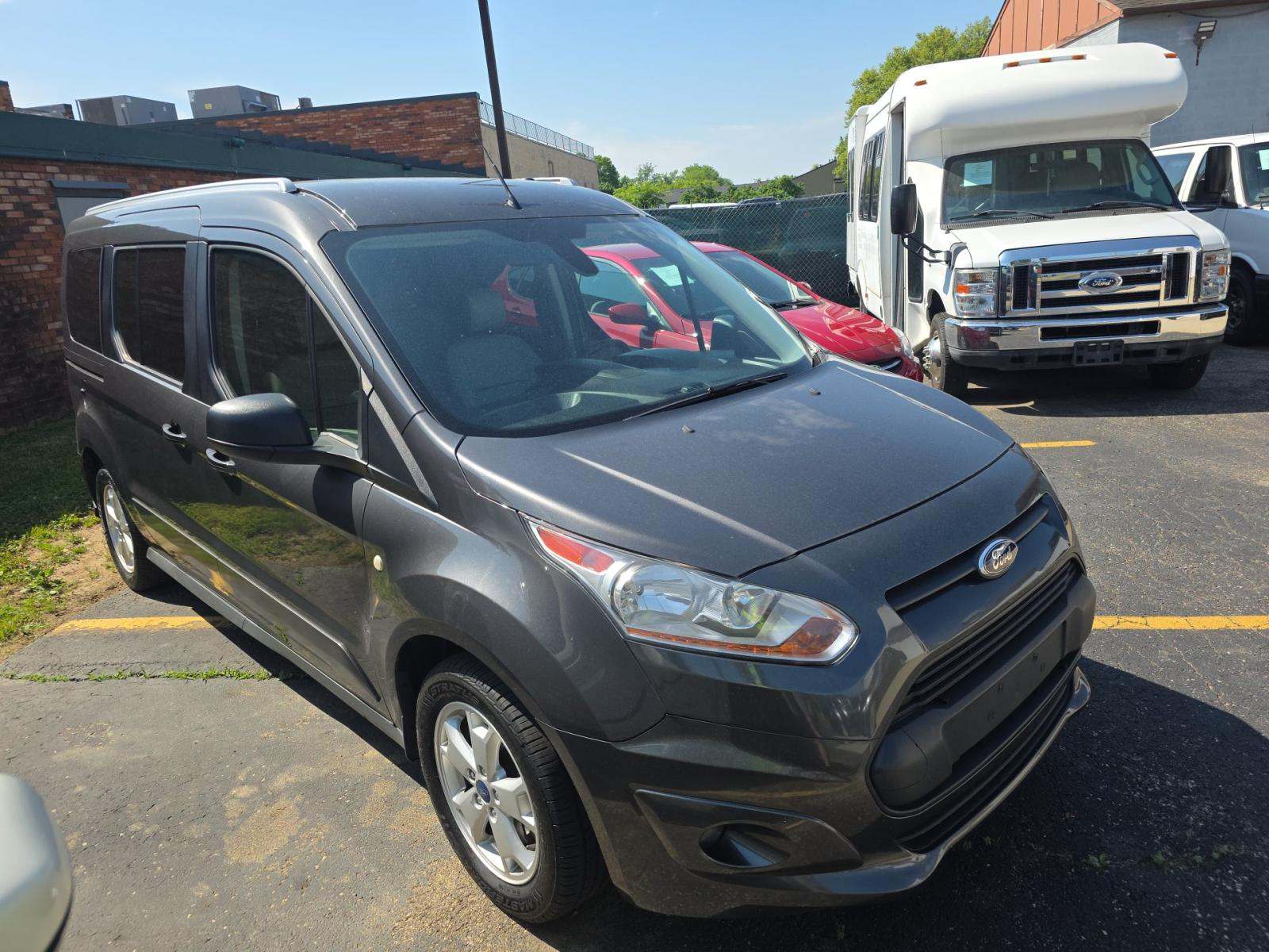 FORD TRANSIT CONNECT - 4