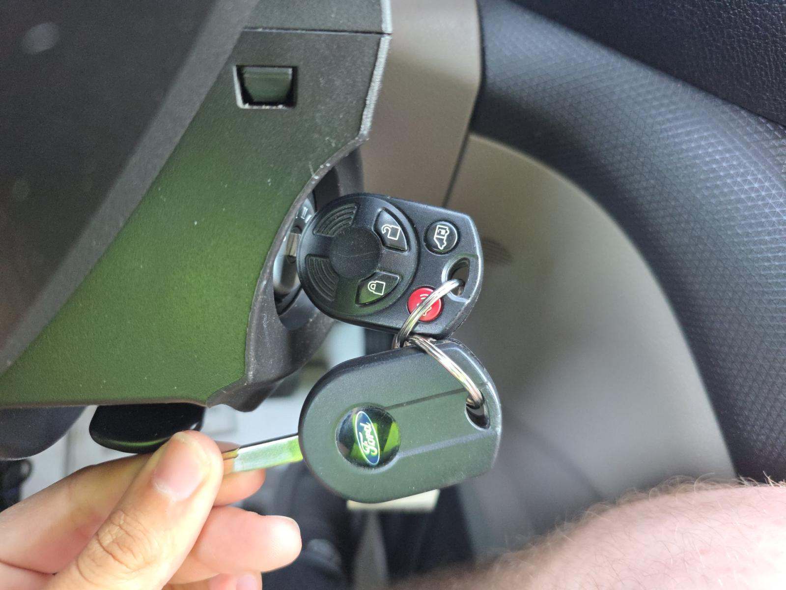 FORD TRANSIT CONNECT - 8