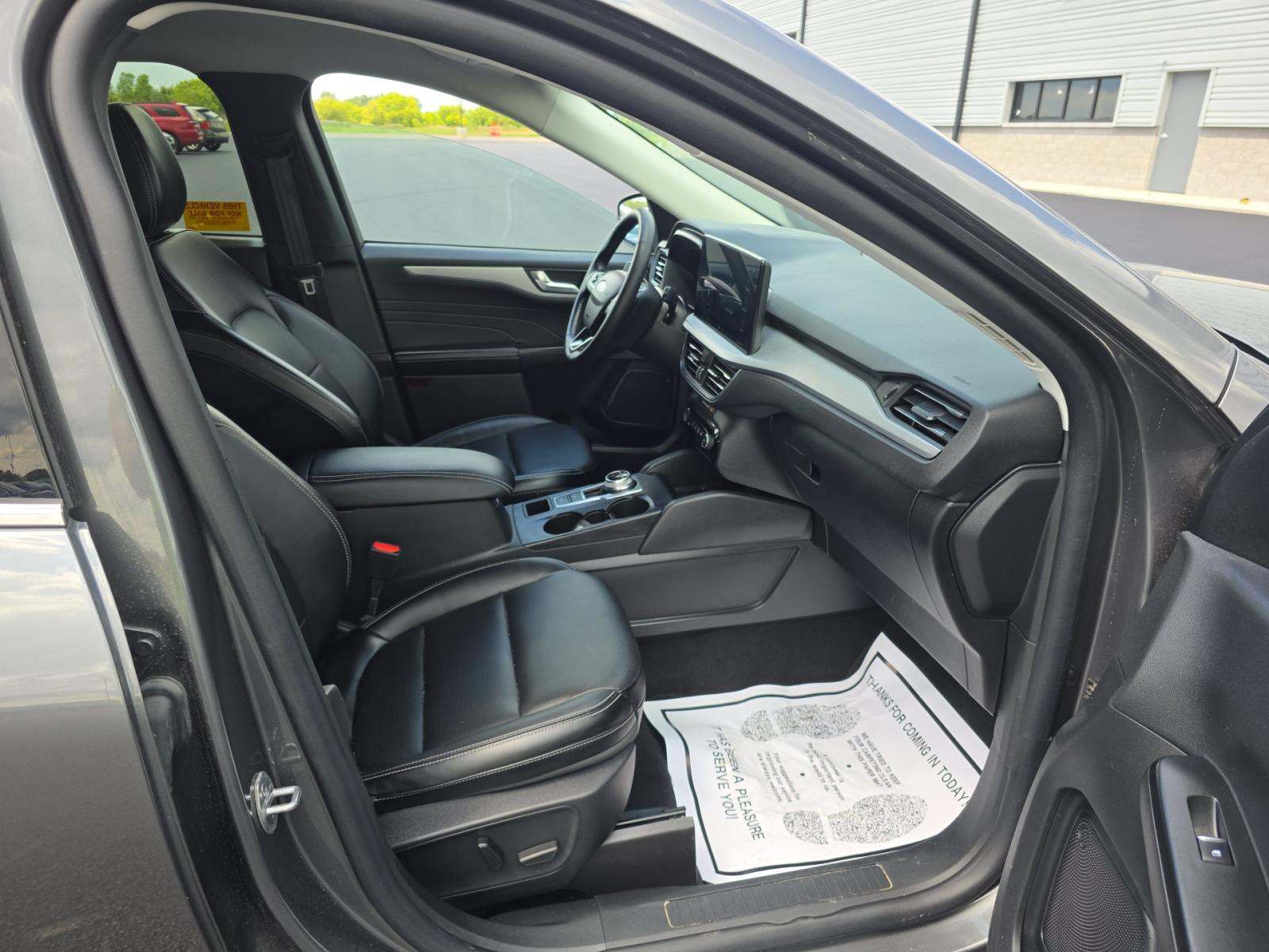 2025 Ford Escape Platinum AWD