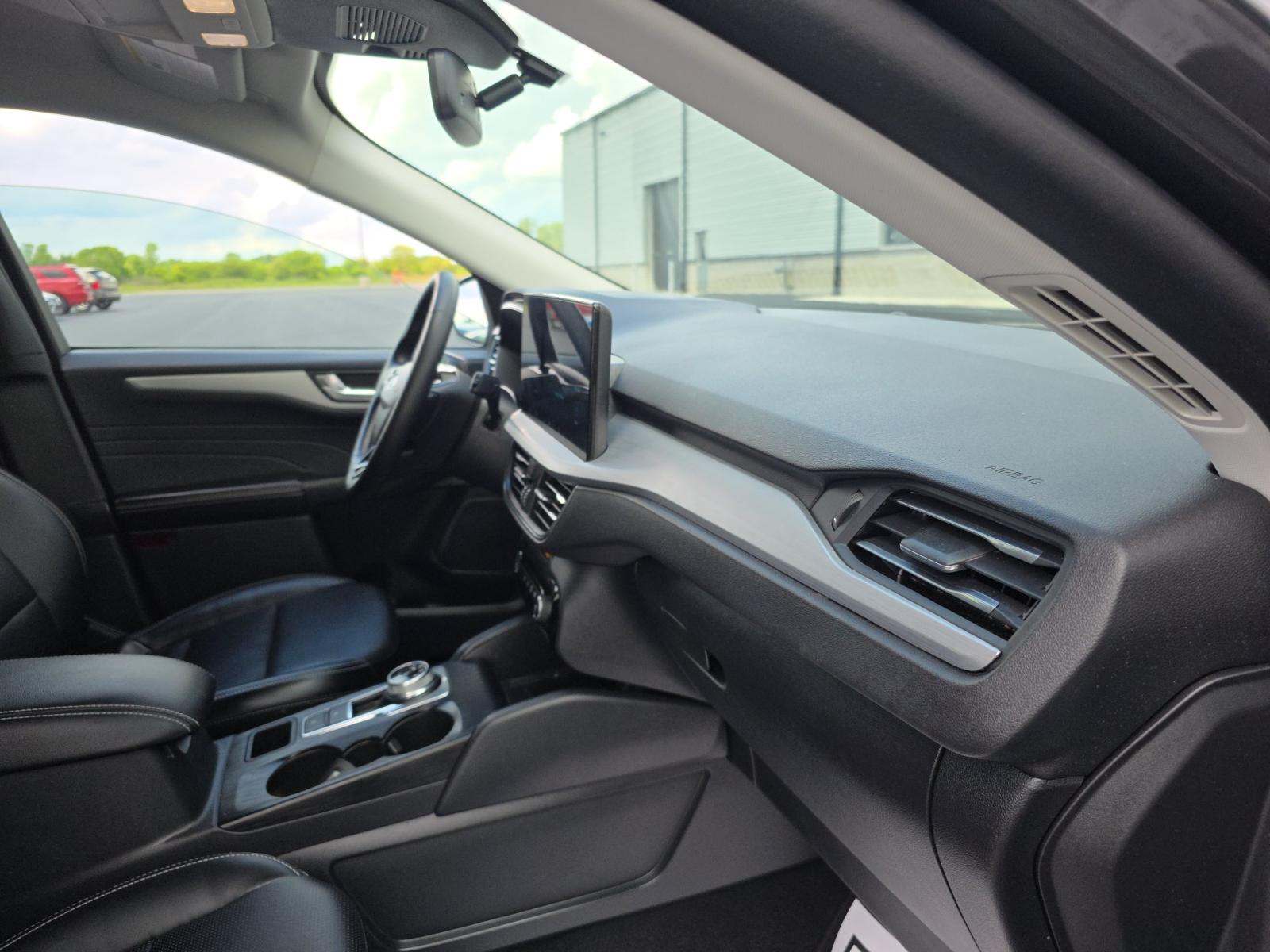 2025 Ford Escape Platinum AWD