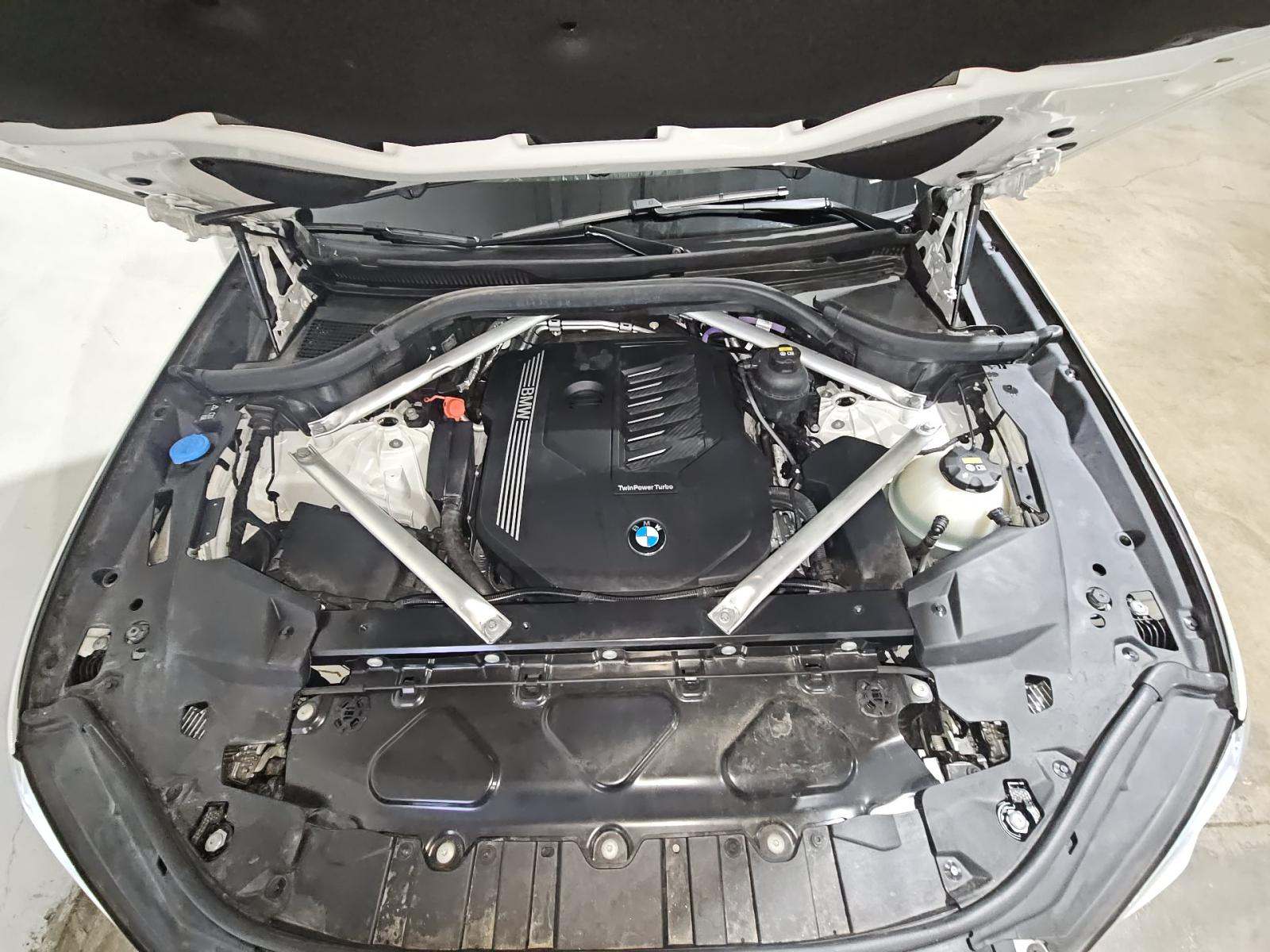 2022 BMW X5 xDrive40i AWD