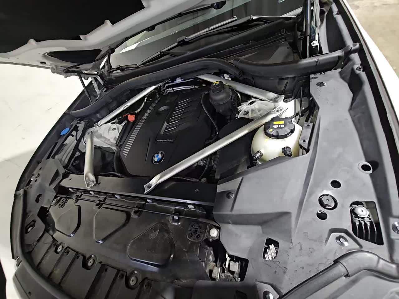 2022 BMW X5 xDrive40i AWD