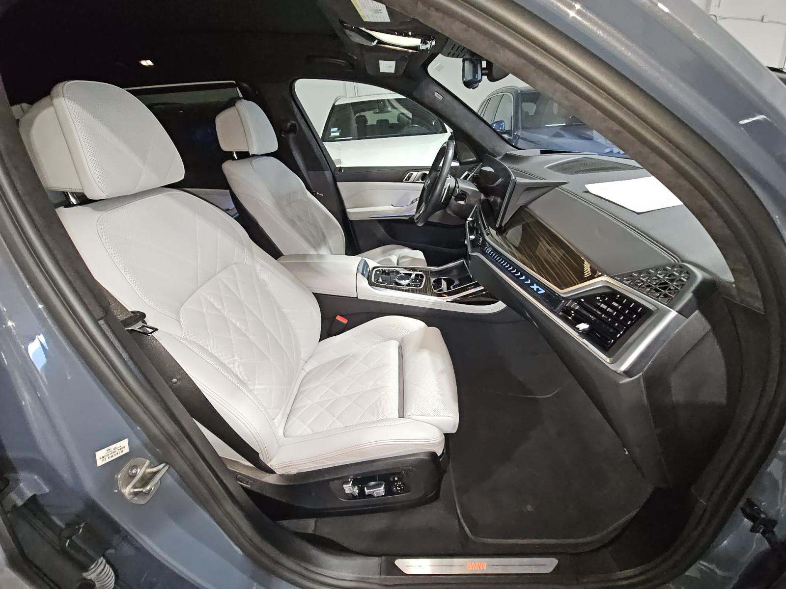 2023 BMW X7 xDrive40i AWD