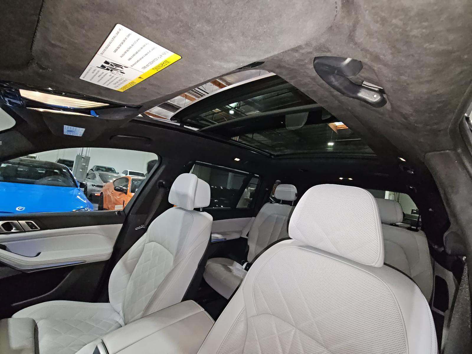 2023 BMW X7 xDrive40i AWD