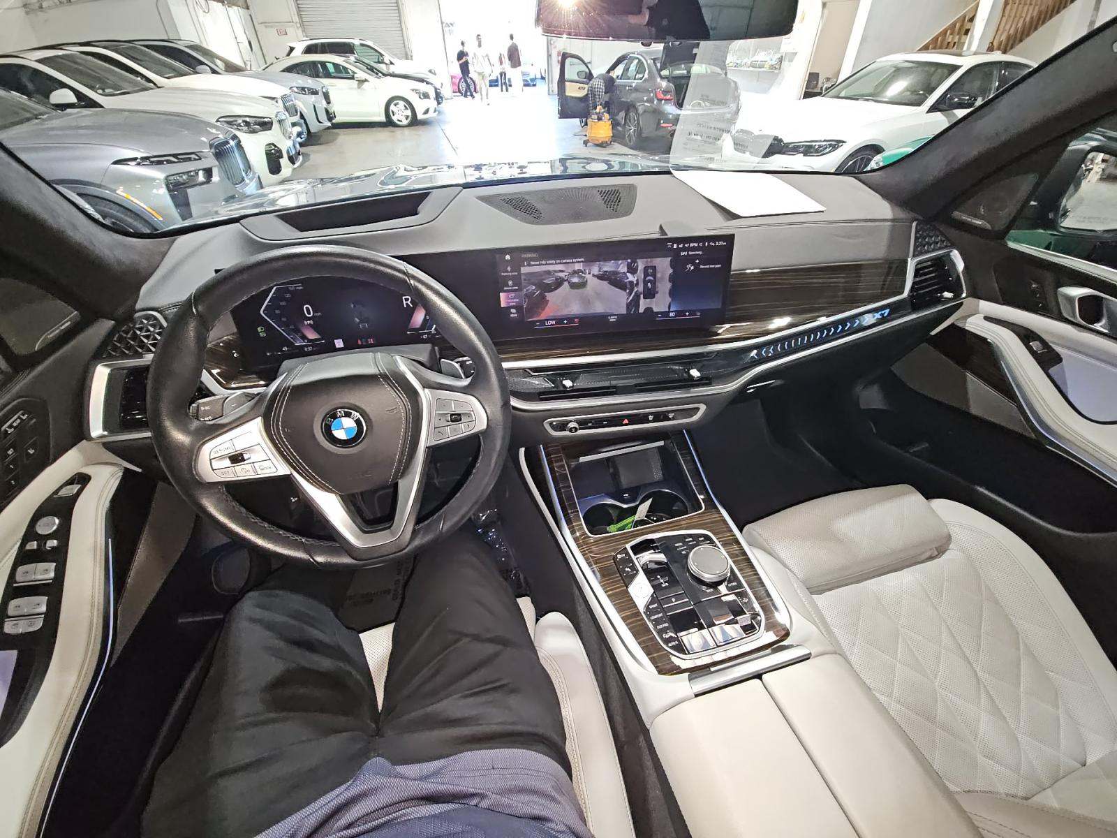 2023 BMW X7 xDrive40i AWD