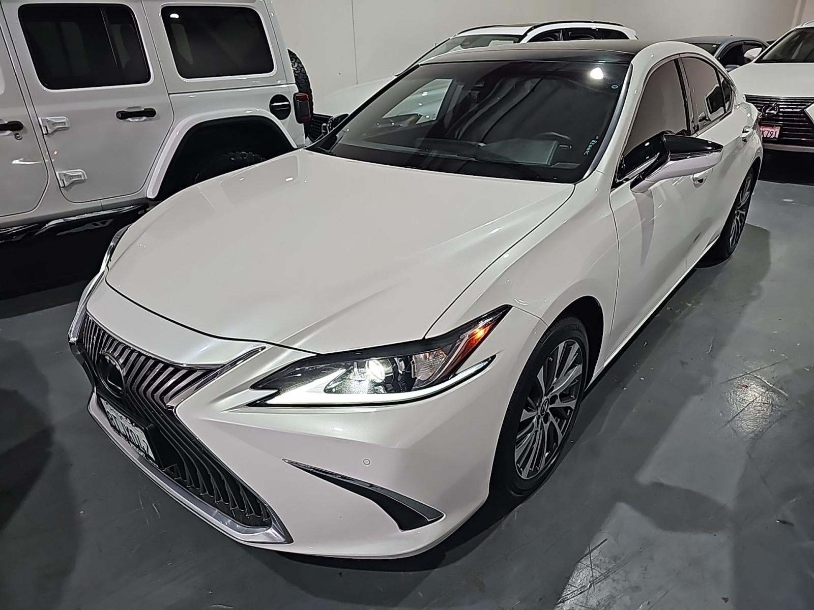 2021 Lexus ES 350