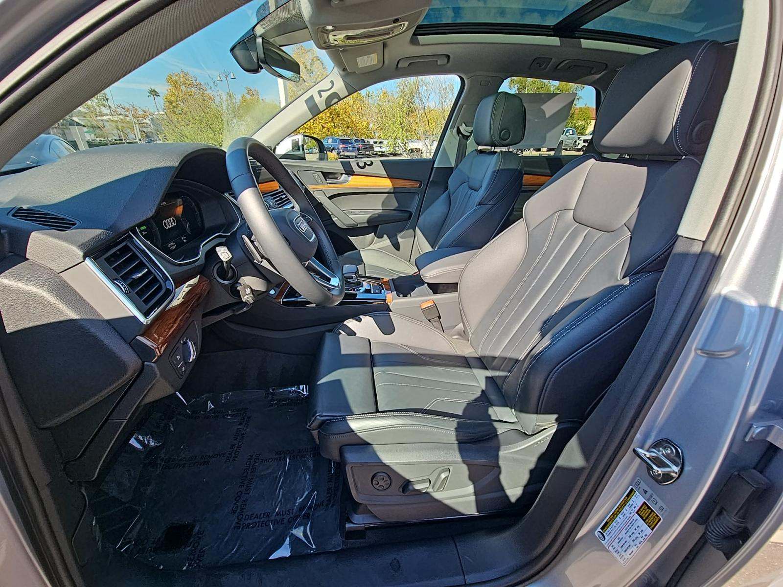 2023 Audi Q5 e Plug-In Hybrid S line Premium AWD