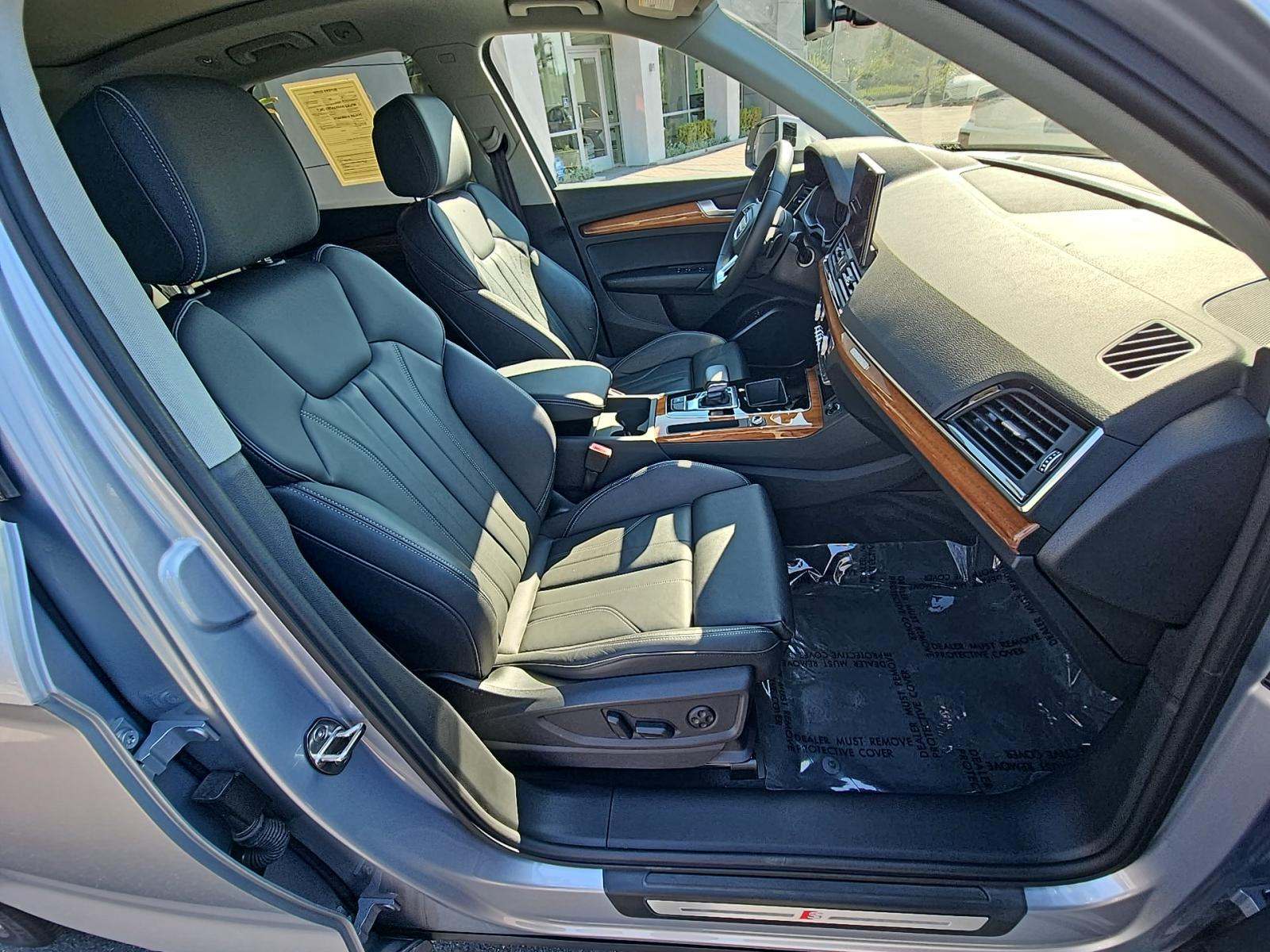 2023 Audi Q5 e Plug-In Hybrid S line Premium AWD