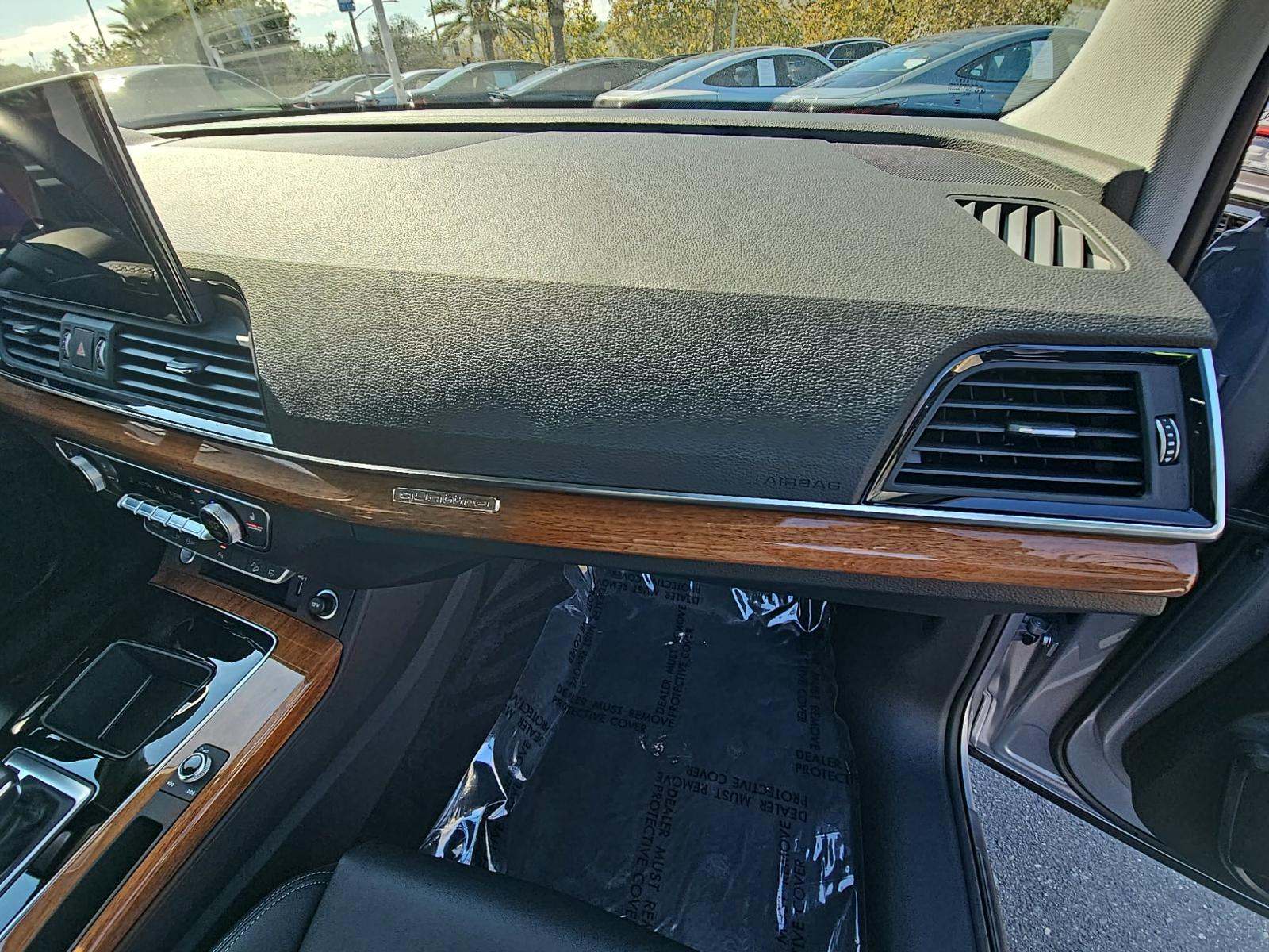 2023 Audi Q5 e Plug-In Hybrid S line Premium AWD