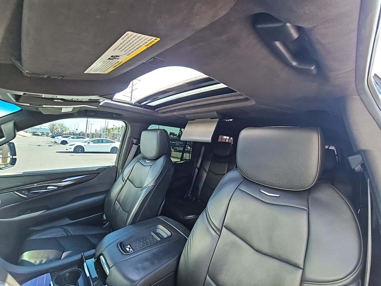 2015 Cadillac Escalade Platinum RWD