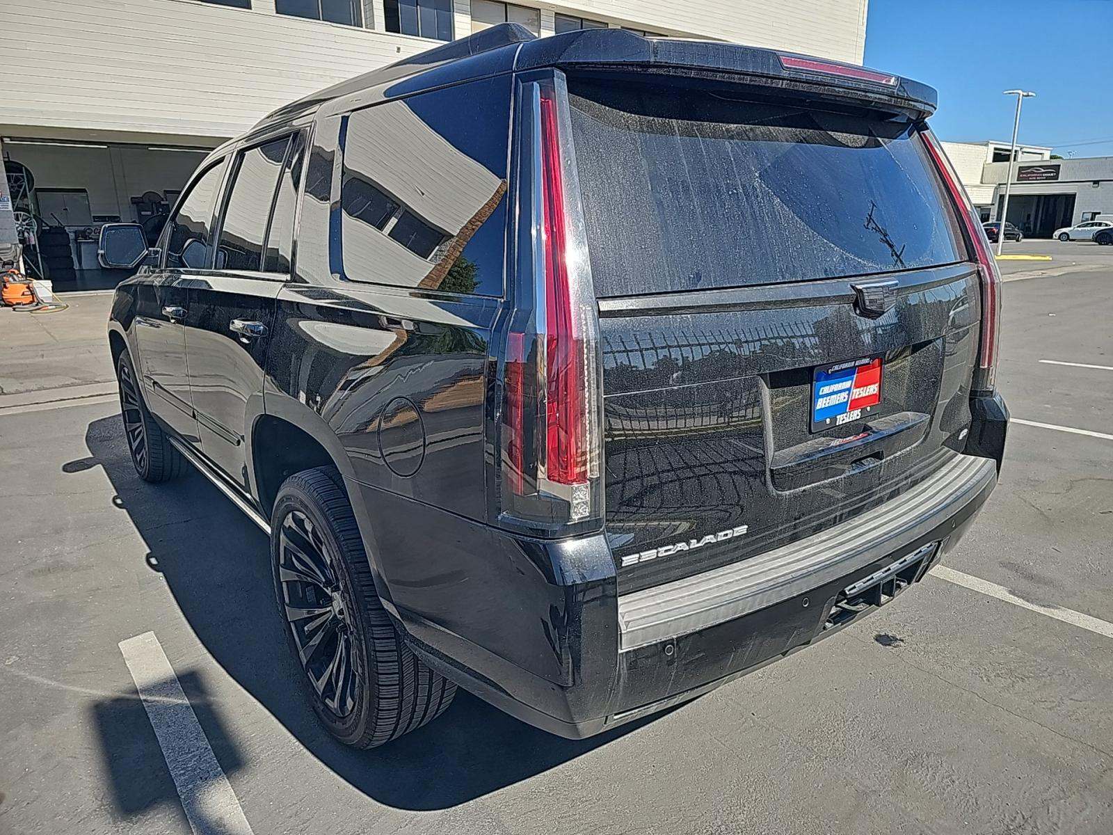 2015 Cadillac Escalade Platinum RWD